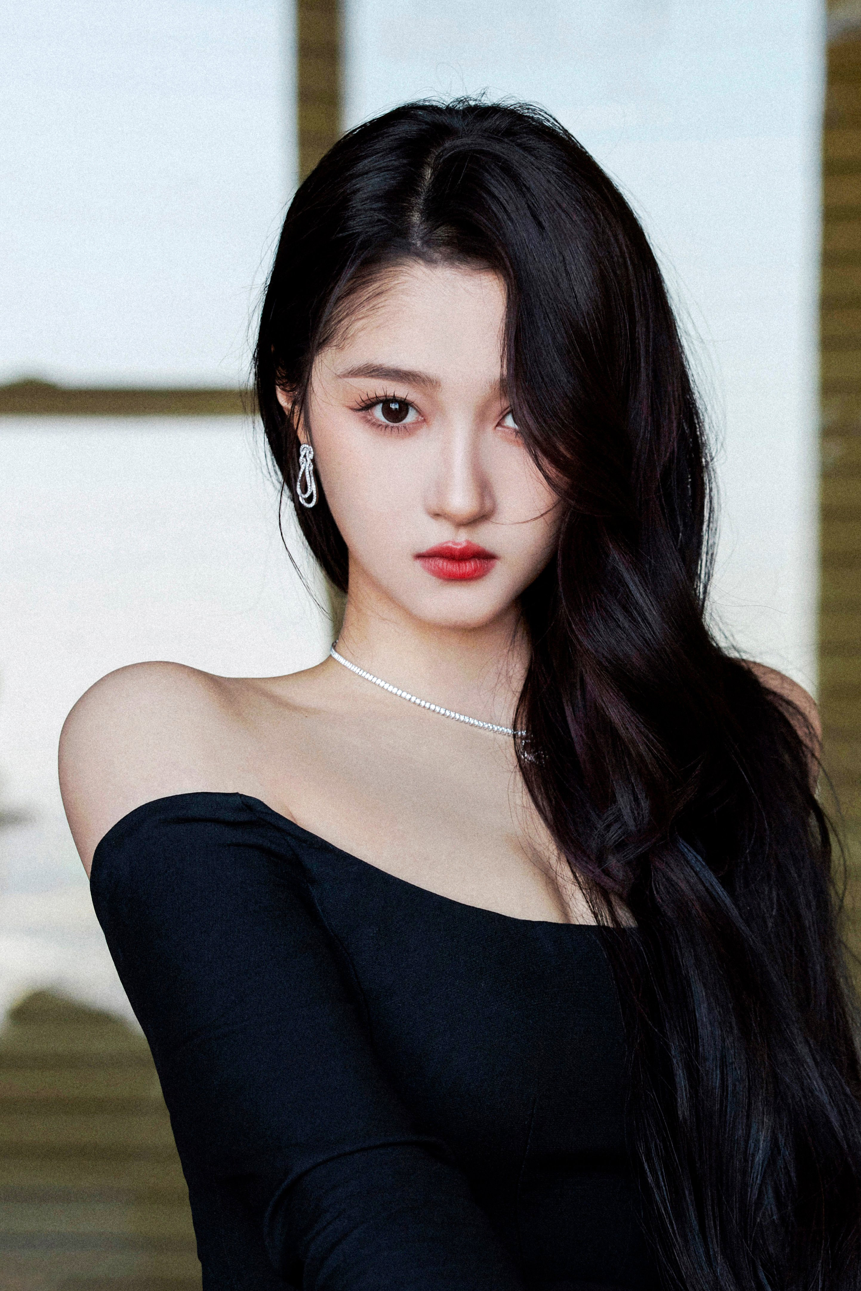 小洋裝大長腿—關曉彤[高清套圖]-第1章-图片9