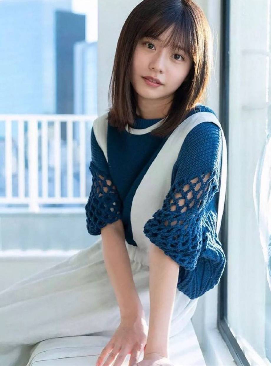 「史上最靚奸角」人氣急升 乘勢推出性感水著寫真淺倉唯-第1章-图片1