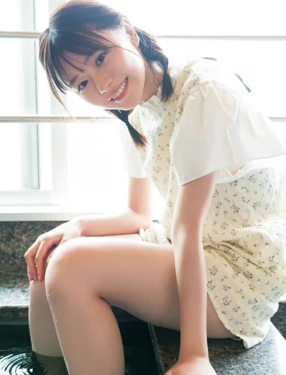 「史上最靚奸角」人氣急升 乘勢推出性感水著寫真淺倉唯-第1章-图片7