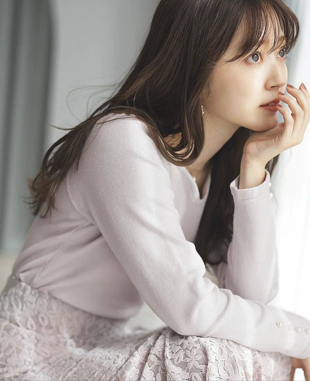 日本唱跳偶像歌手音樂節目與網路節目主持人鈴木愛理-第1章-图片3