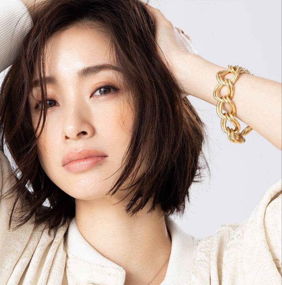 日本女演員、歌手紅潤氣色跟傲人上圍上戶彩-第1章-图片6