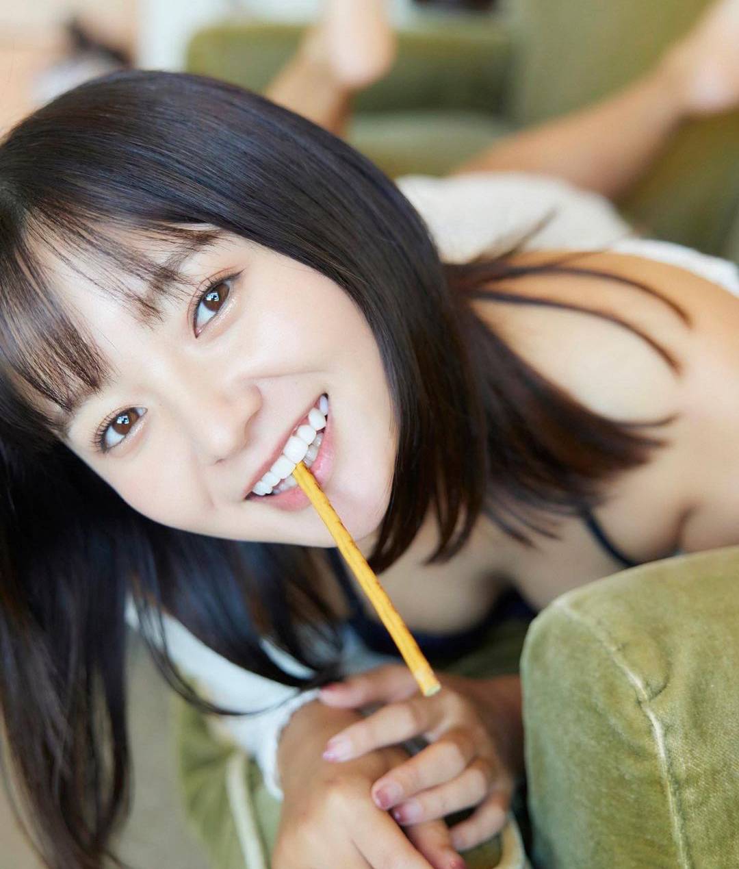 稚氣的臉龐及小而巧的身材吸引大批粉絲喜愛西永彩奈-第1章-图片2