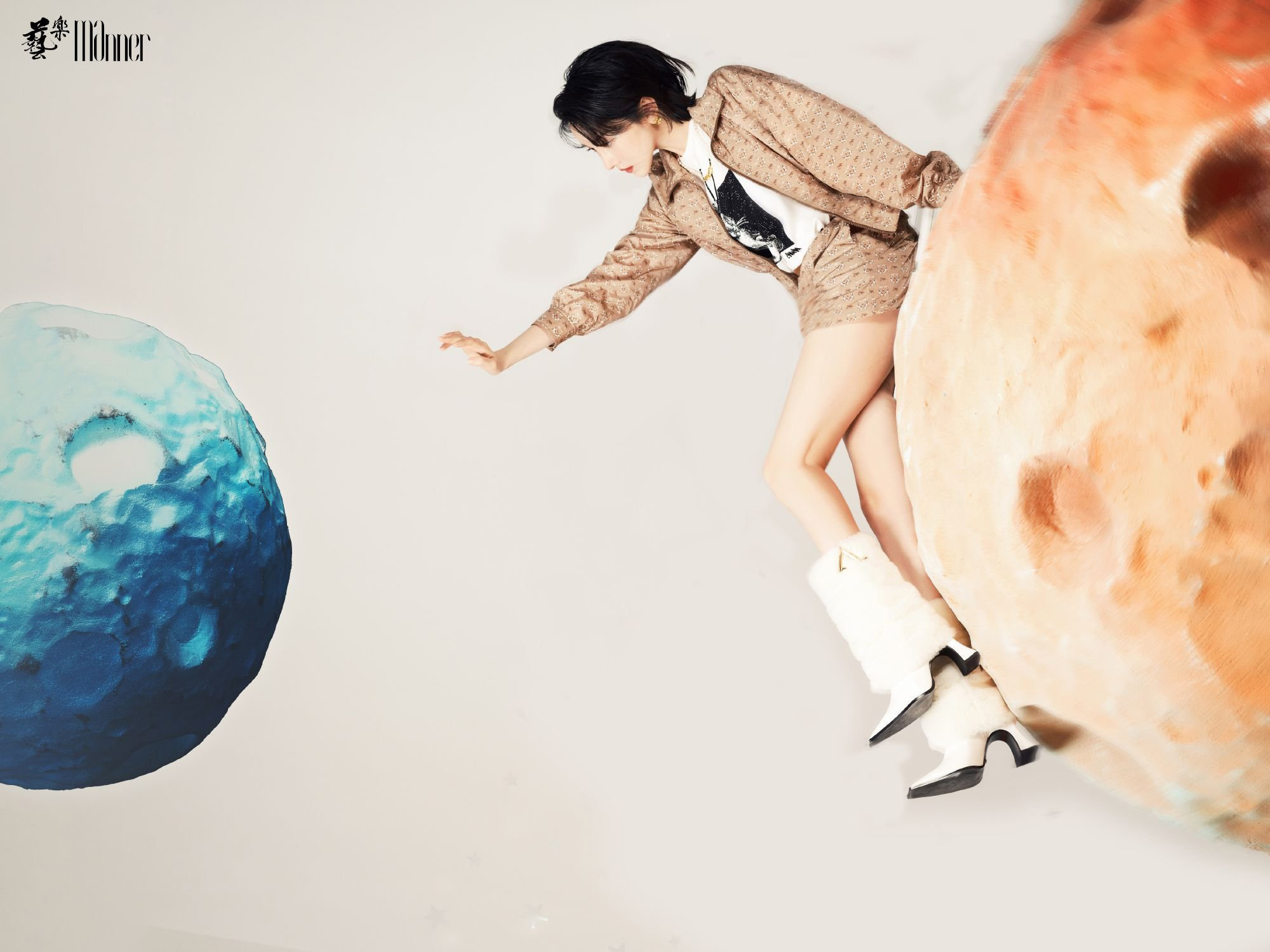 帶我去月球—陳小紜[套圖]-第1章-图片1