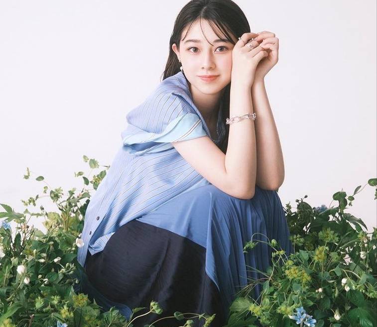 甜美長相鵝蛋臉型選美比賽冠軍石川花-第1章-图片6