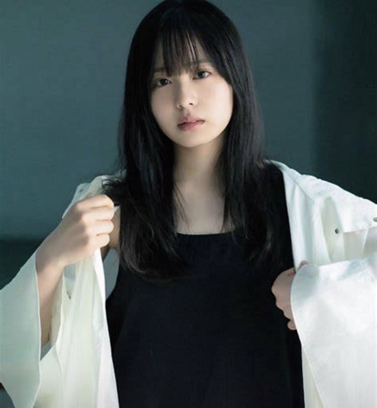 美麗與才氣兼具的女歌手、演員佐藤璃果-第1章-图片1