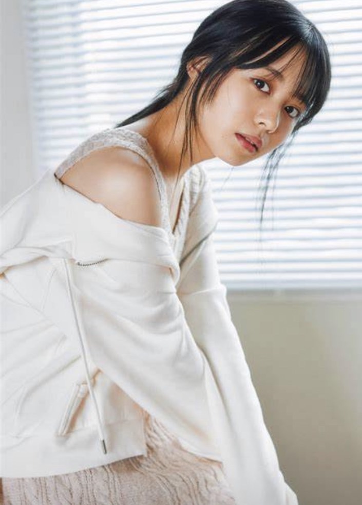 美麗與才氣兼具的女歌手、演員佐藤璃果-第1章-图片2