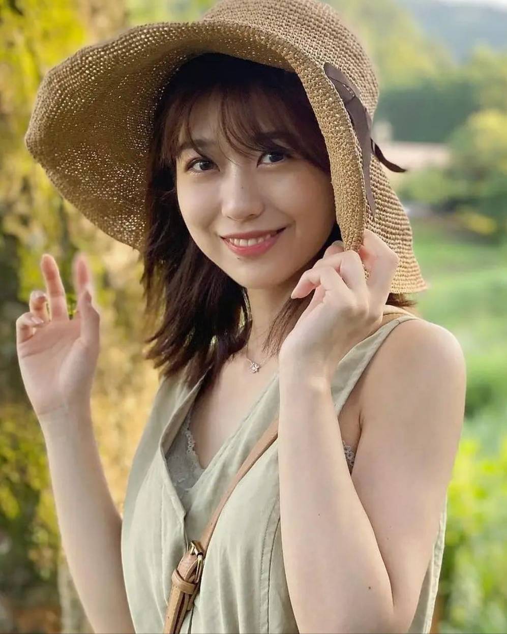 女子偶像團體AKB48 B的成員演唱會獲得第一名篠崎彩奈-第1章-图片3