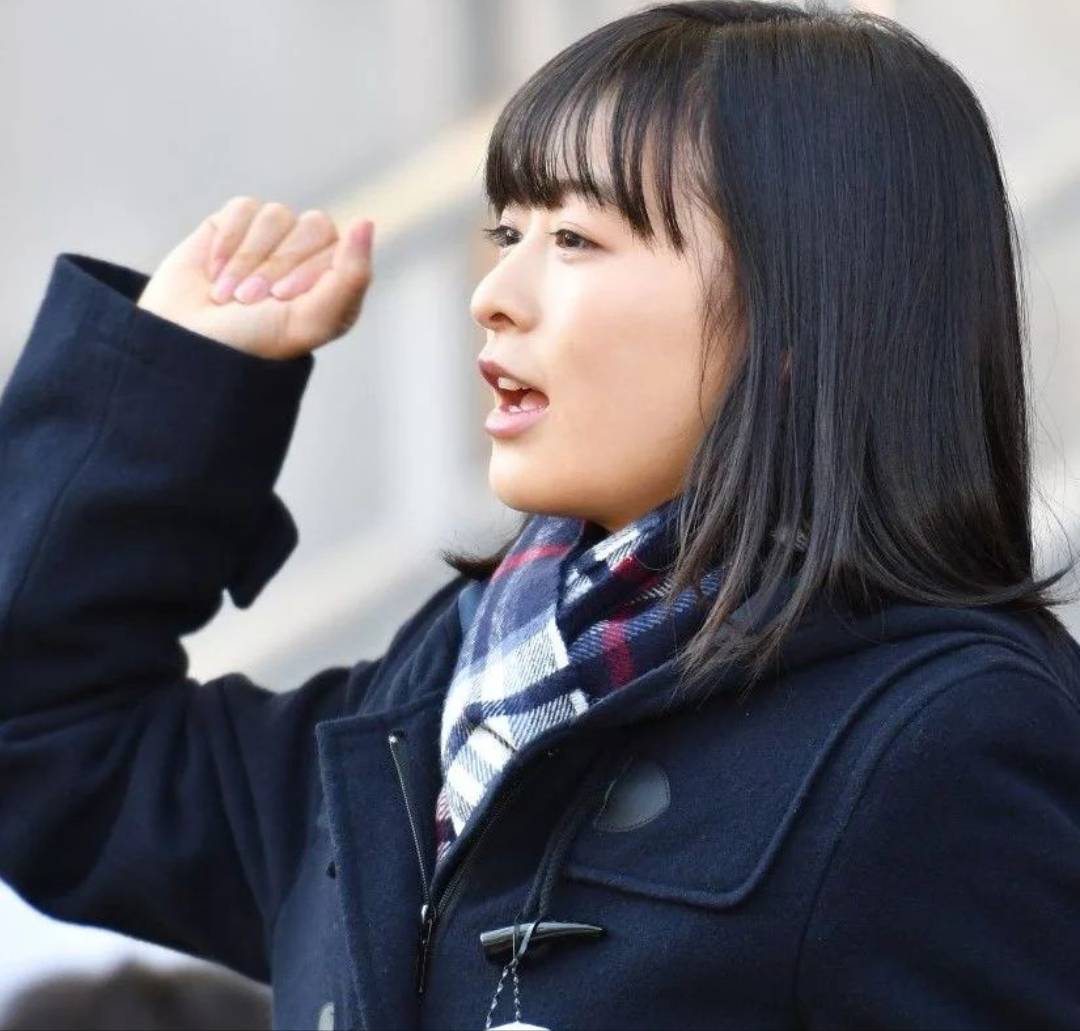 日本女演員、歌手萌樣更是圈粉森七菜-第1章-图片3