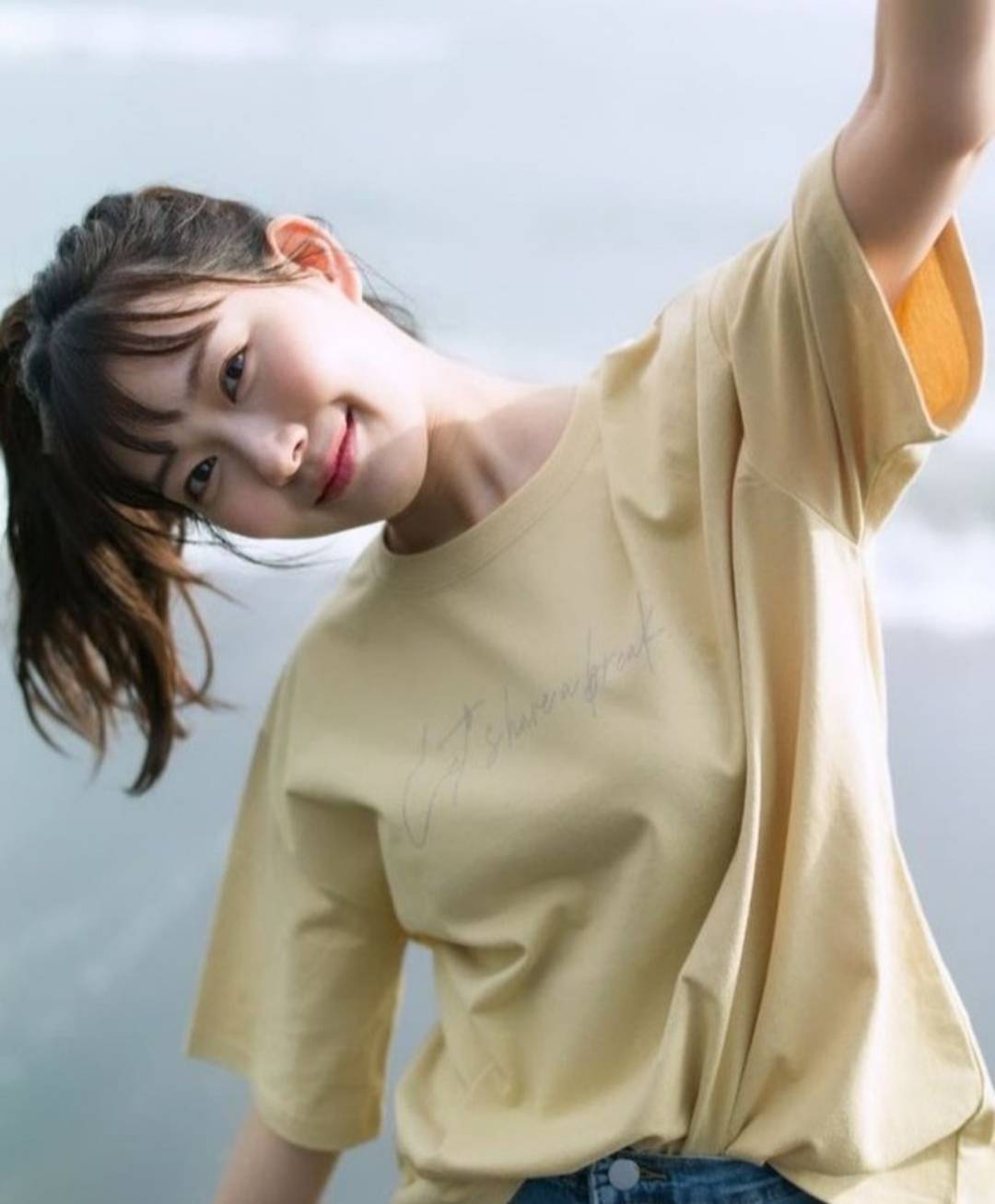 女藝人女子偶像團體成員寫真集獲大批宅男粉絲期盼渡邊美優紀