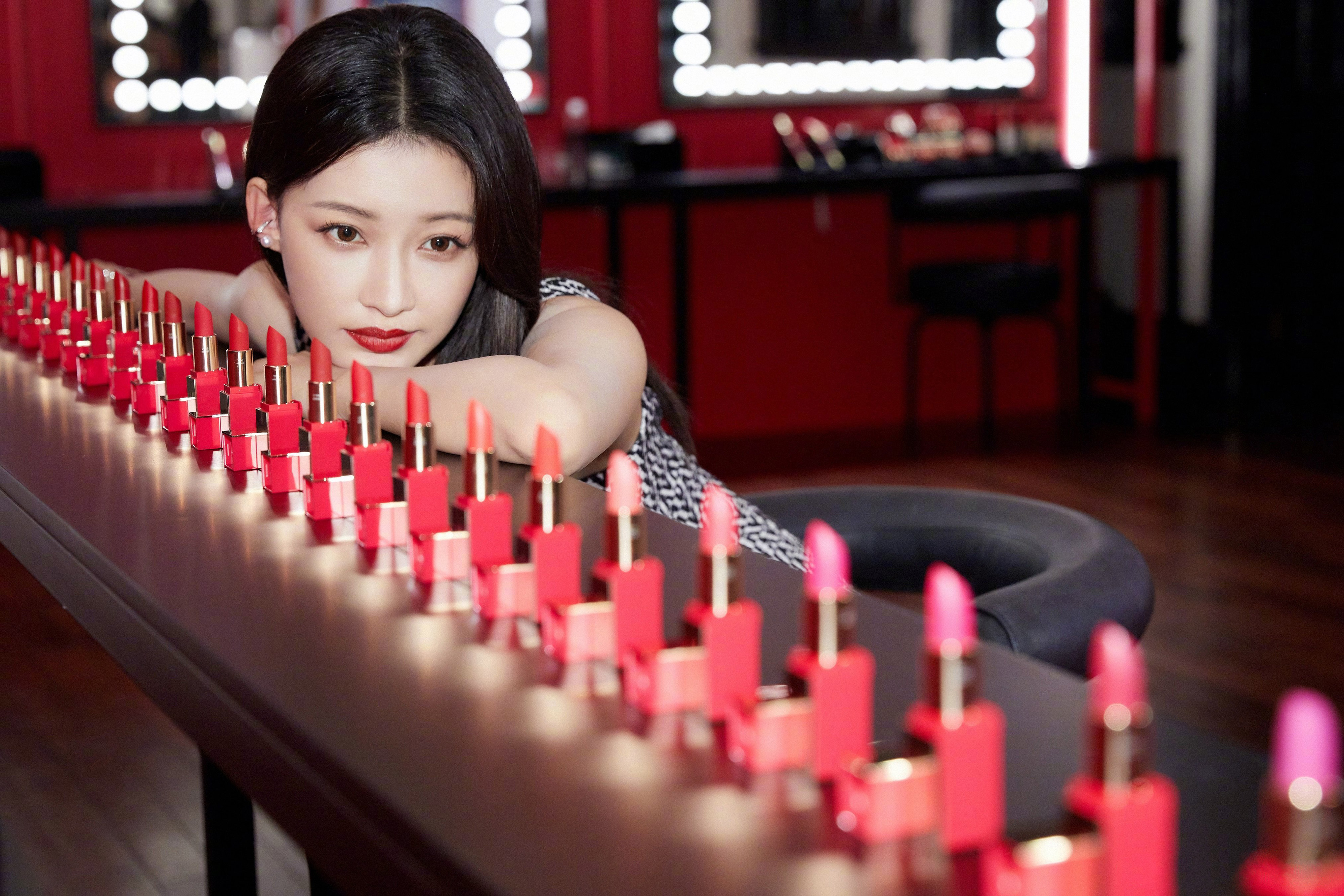 彩妝紅唇悅己容—孫怡[高清套圖]