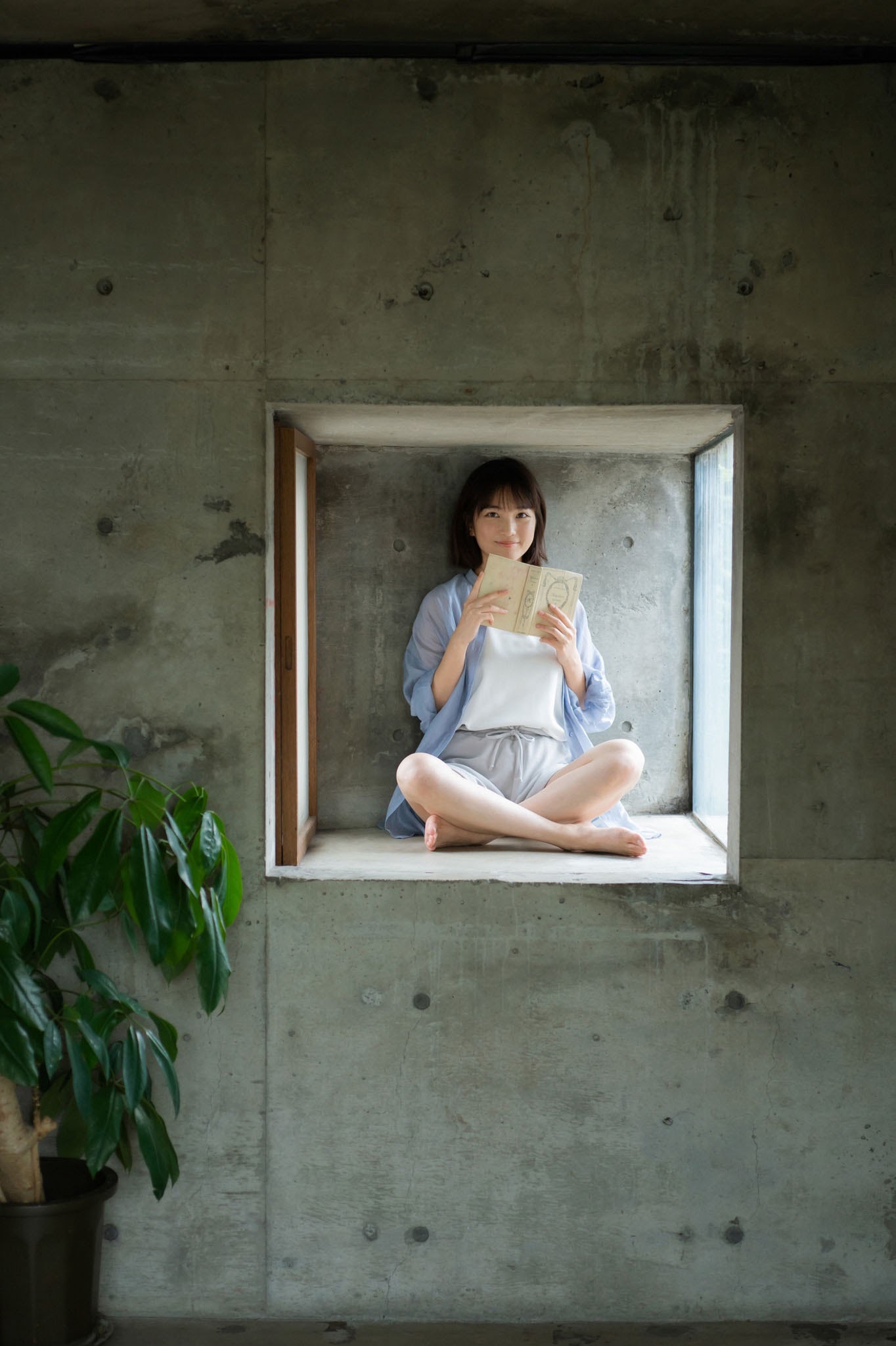 松本妃代、ヤンマガWeb 2020.11.25 松本妃代、グラから見るか？エモから見るか？-第1章-图片1