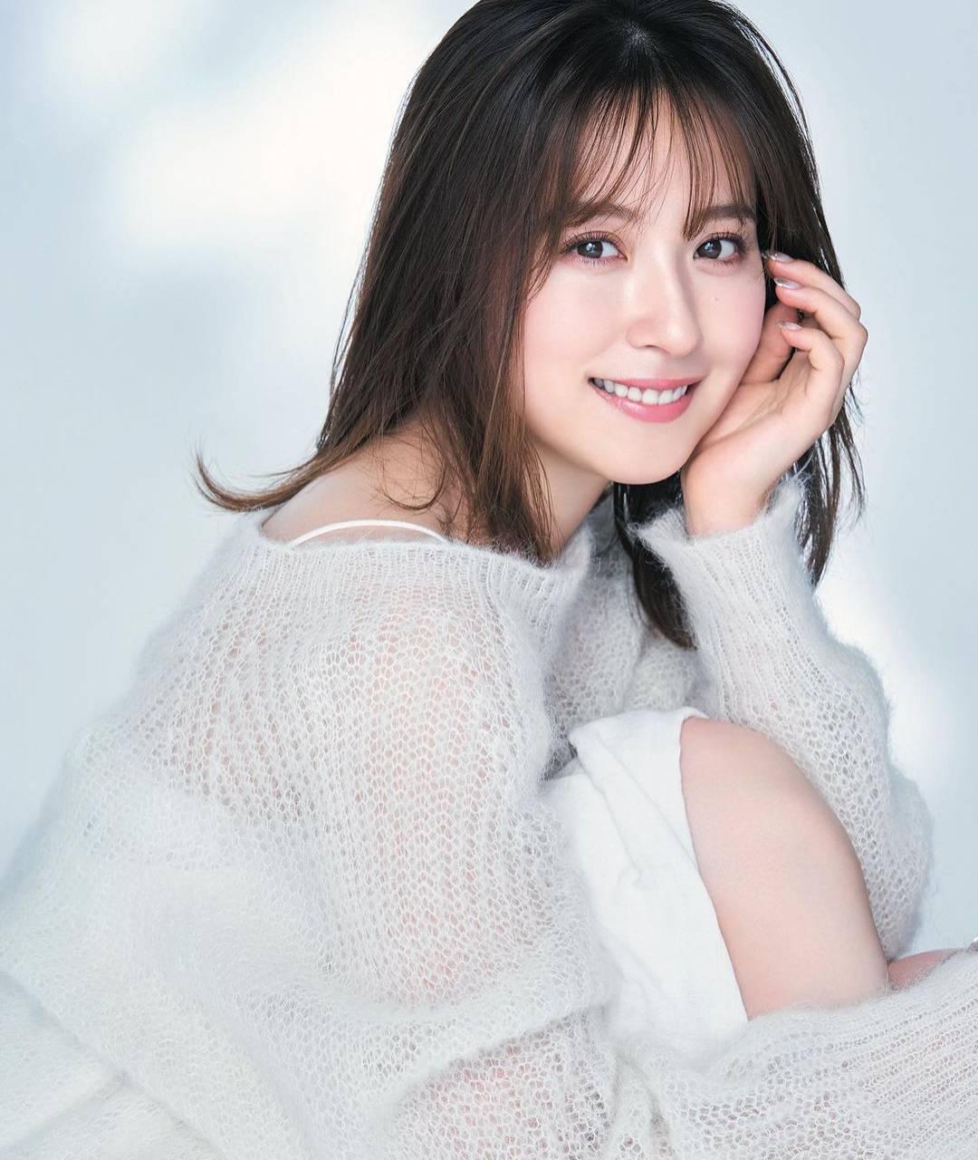 最漂亮的姐姐衛藤美彩-第1章-图片1