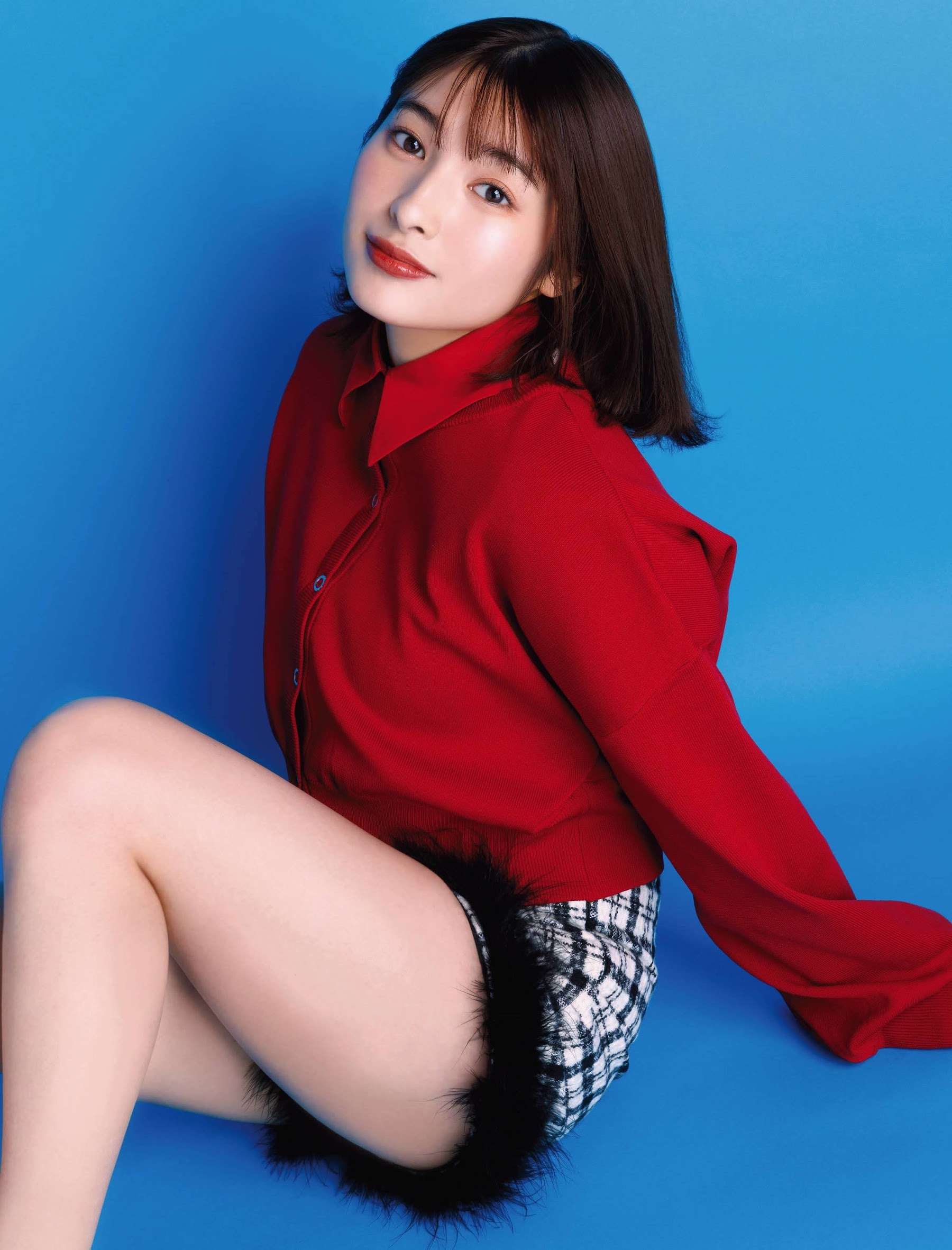 荒牧理沙、Ascii 週刊アスキー 2021.12.14 No.1365-第1章-图片3