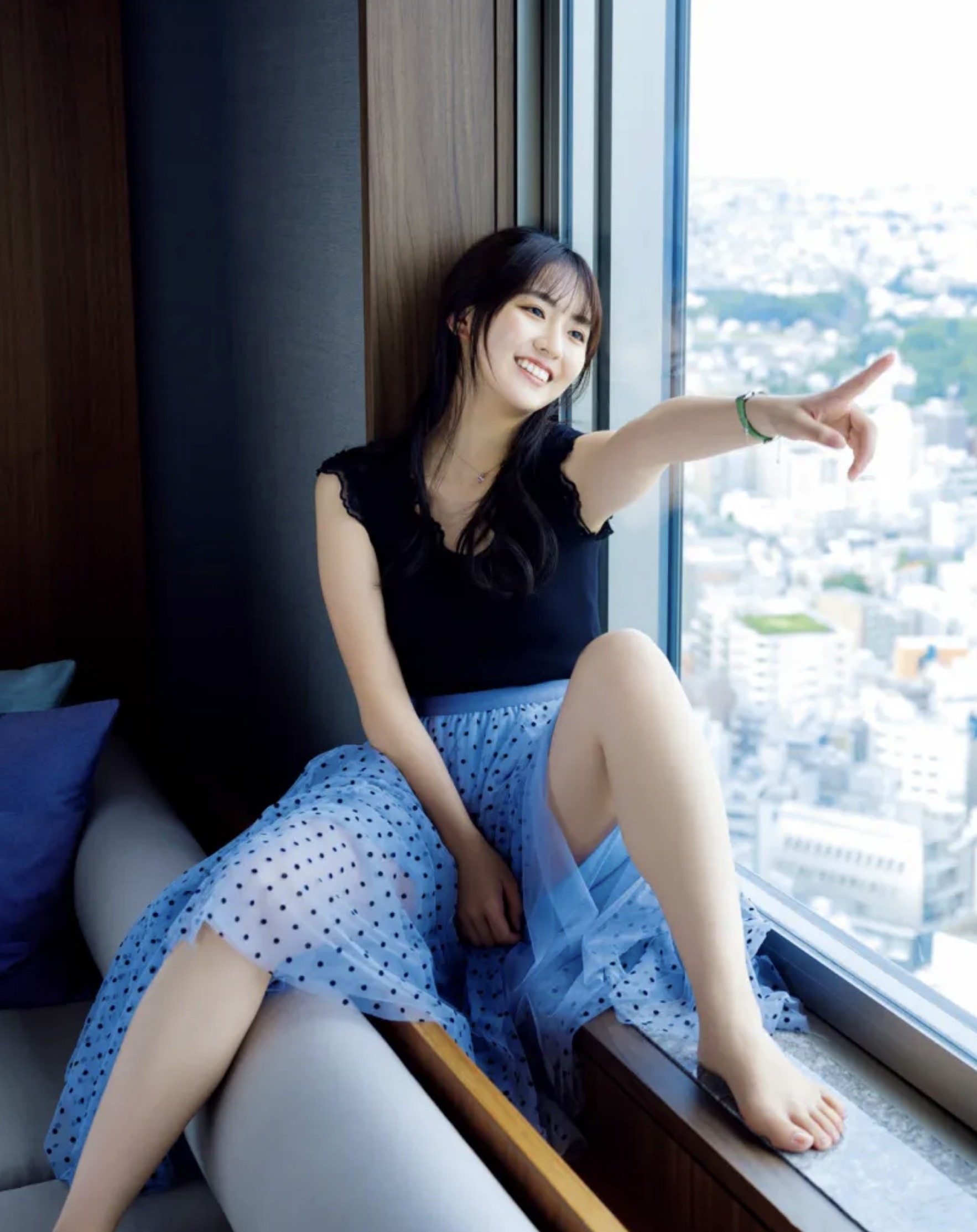 豊田ルナ、[FRIDAY] 2022.12.16 豊田ルナ 二十歳の吐息-第1章-图片2