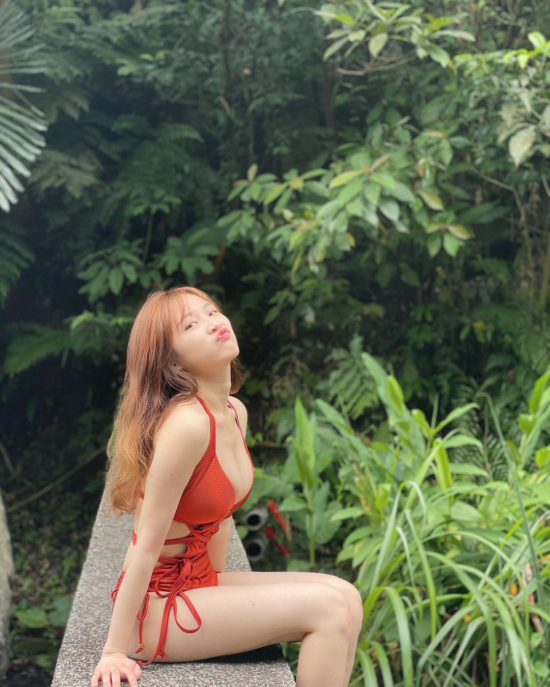 The laughing goddess