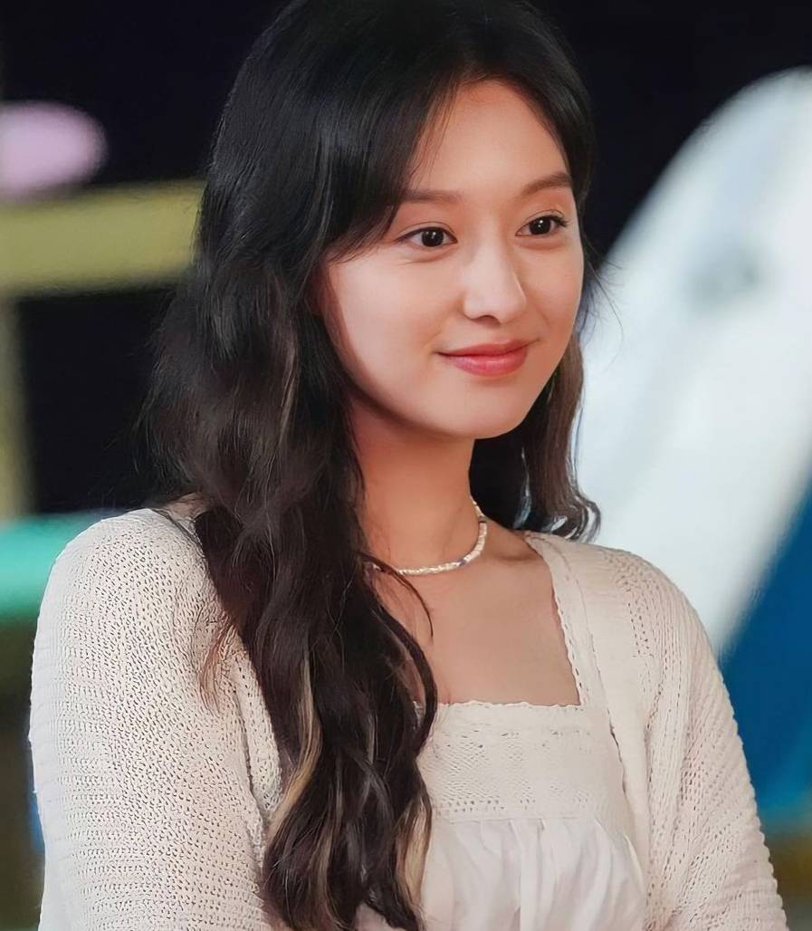 太陽的後裔大受歡迎金智媛-第1章-图片2