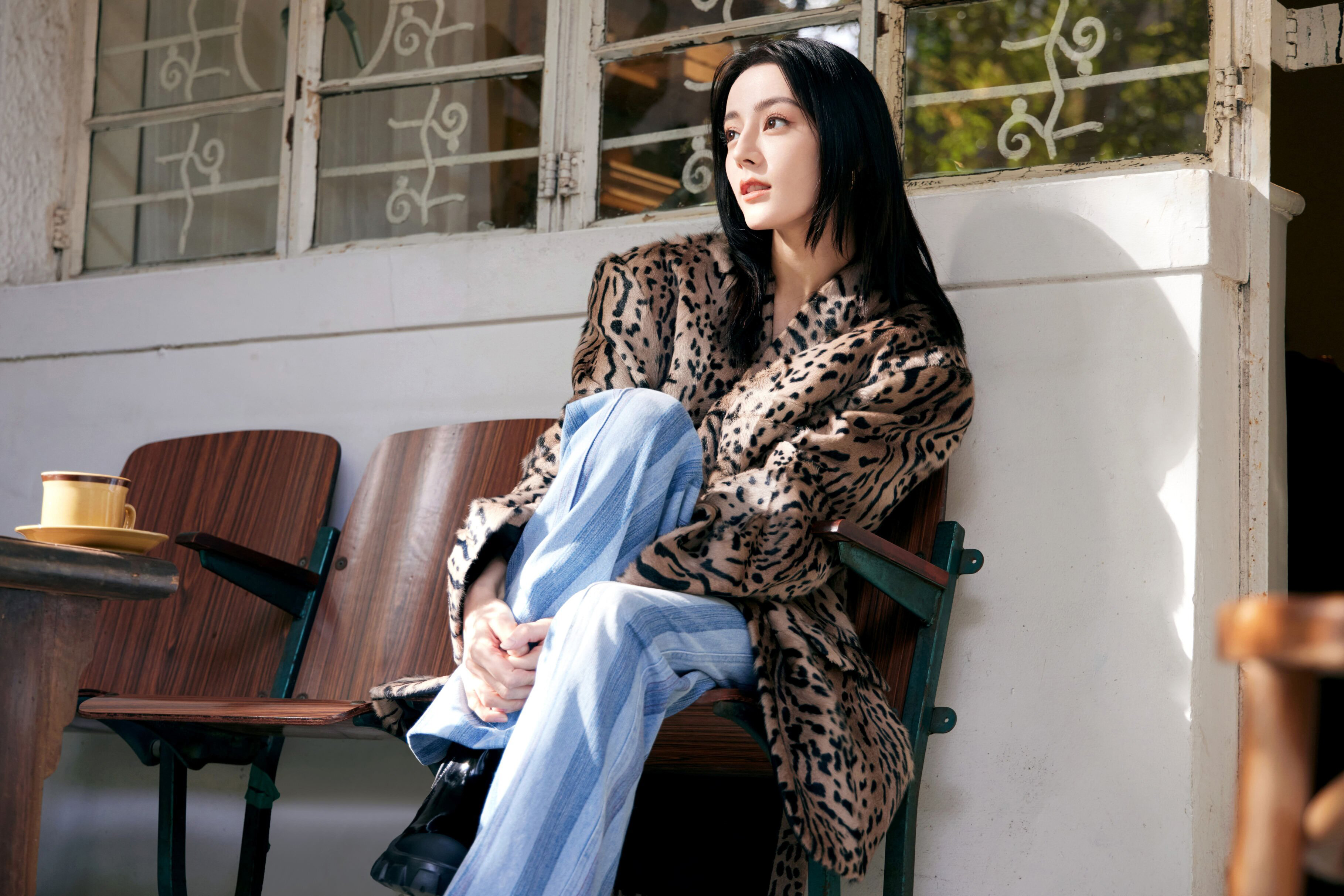 牛仔褲穿搭—迪麗熱巴[高清套圖]-第1章-图片1