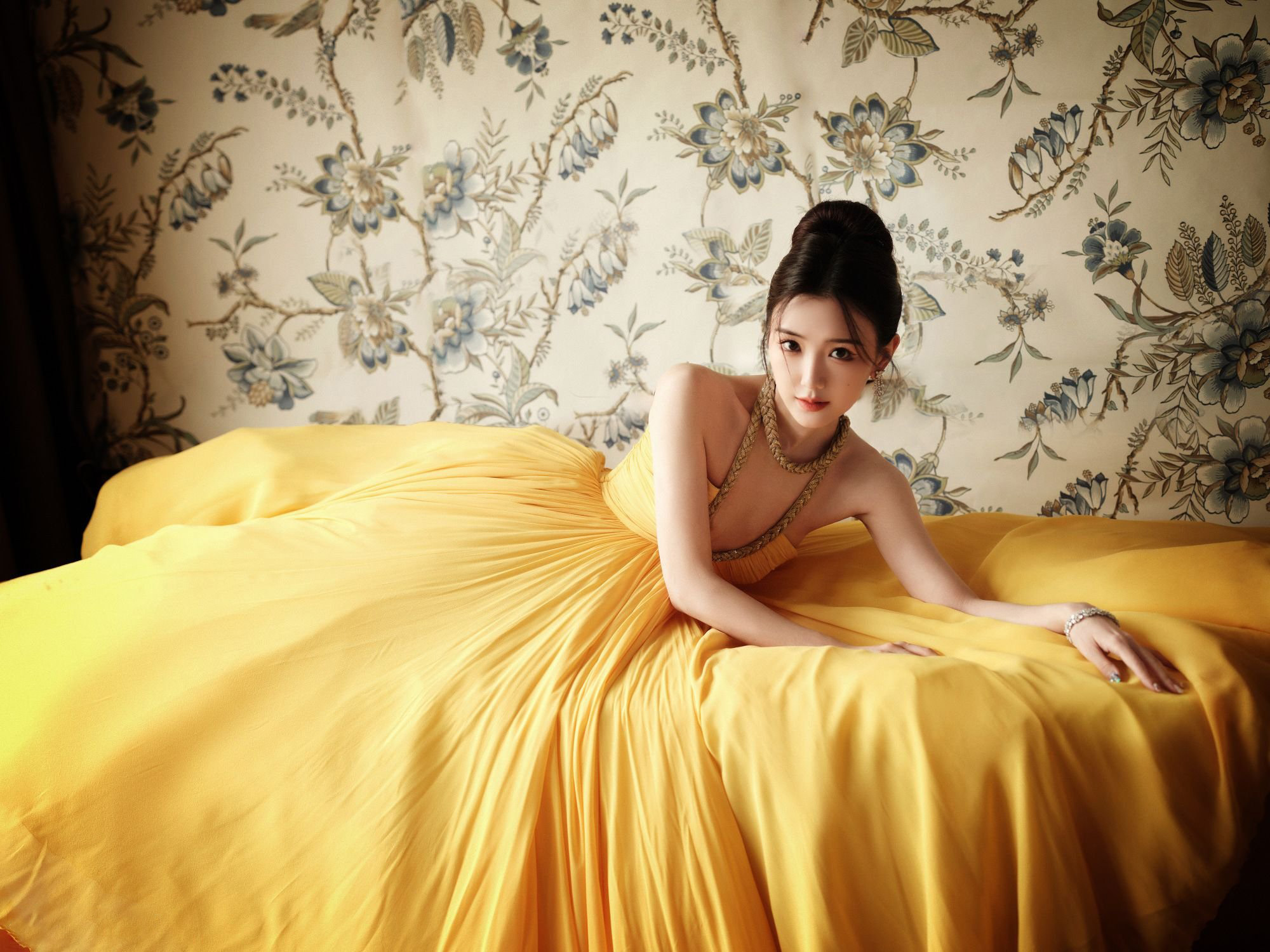 黃色蓬蓬公主裙—毛曉彤[套圖]-第1章-图片1