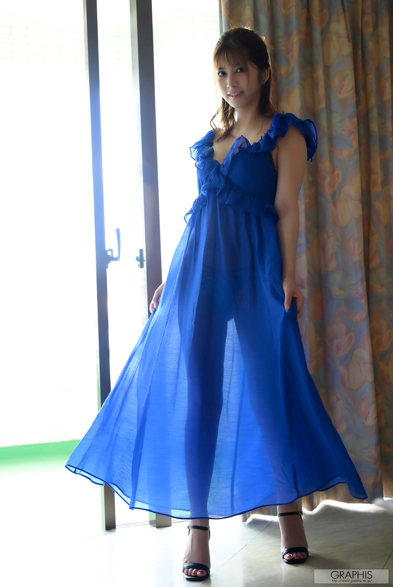 七ツ森りり、[Graphis] Gals  Riri Nanatsumori Riri Nanatsumori 高跟鞋！-第1章-图片4