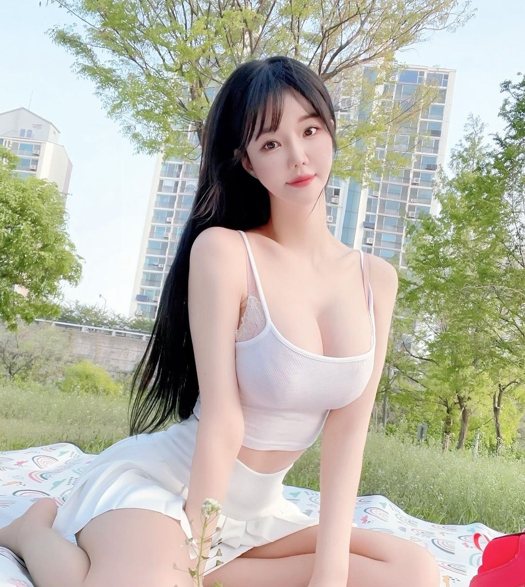 奶腿雙重攻擊！南韓E杯辣模Mimi舉起黑絲機關槍瘋狂掃射！-第1章-图片20