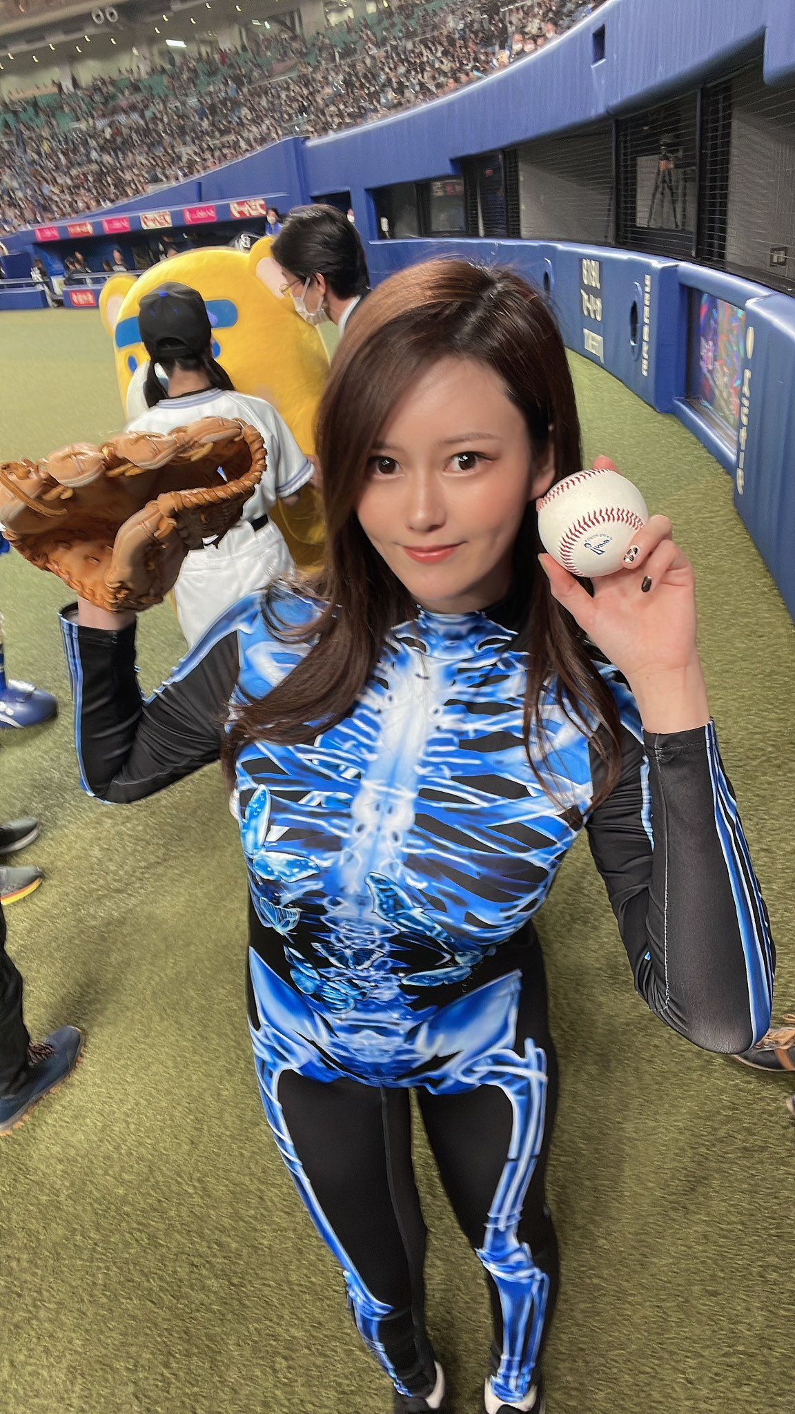 胸前有紅痣！神秘Ｊ罩杯美女朱夏廣告公司OL寫真初出道超吸晴！-第1章-图片1