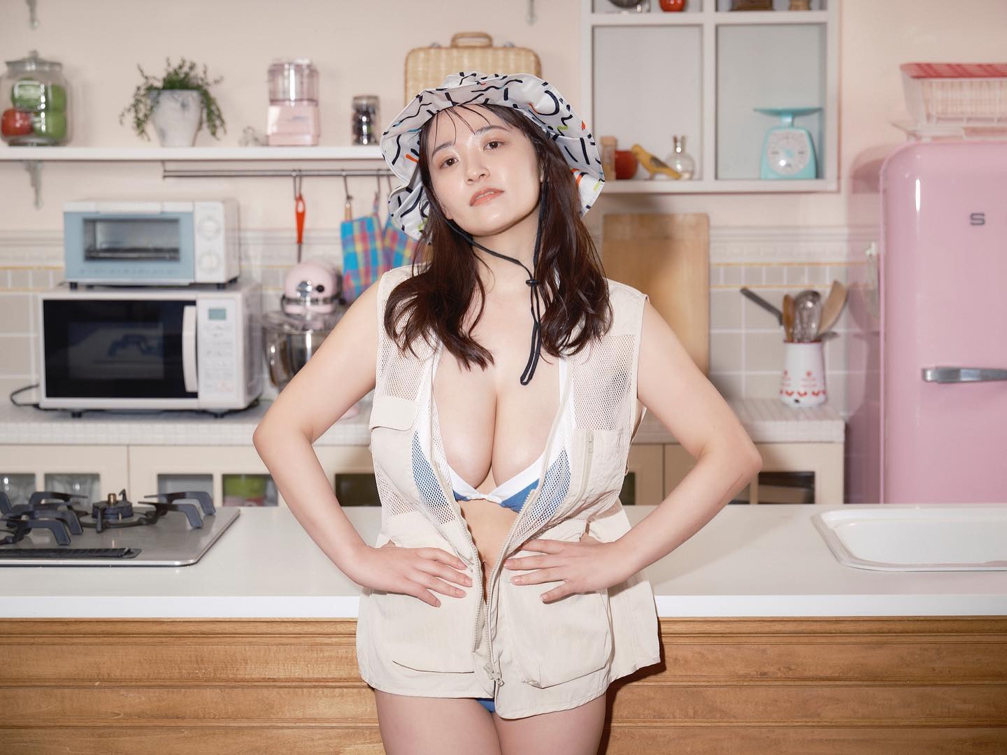 I乳太壯觀！寫真女星柳瀬さき畫面只看得到那兩顆大肉包......-第1章-图片11