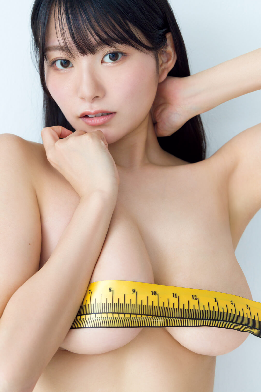 側乳滑出！I杯爆乳正妹櫻井木穗不穿內衣釋放胸前沈重壓力！-第1章-图片15