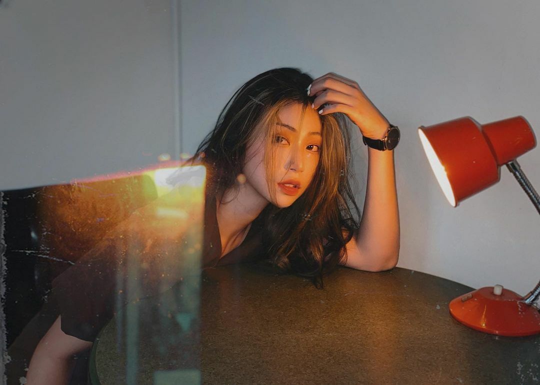 The temperament is very strong and the temperament of the Korean girl looks good from all angles.-第1章-图片12