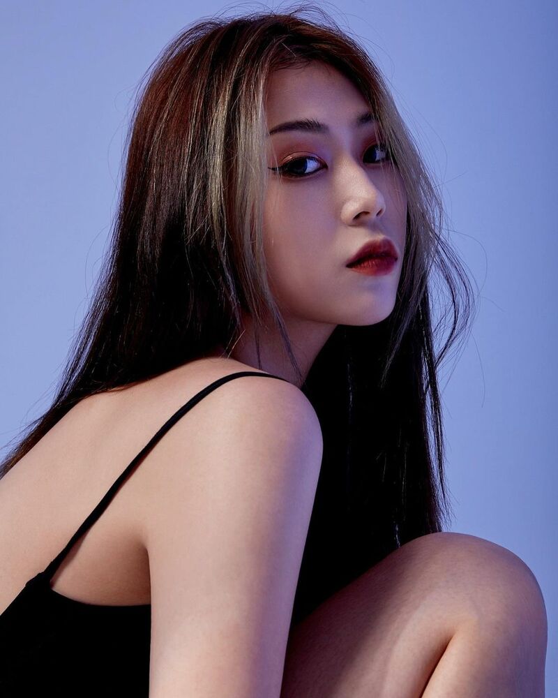 The temperament is very strong and the temperament of the Korean girl looks good from all angles.-第1章-图片36