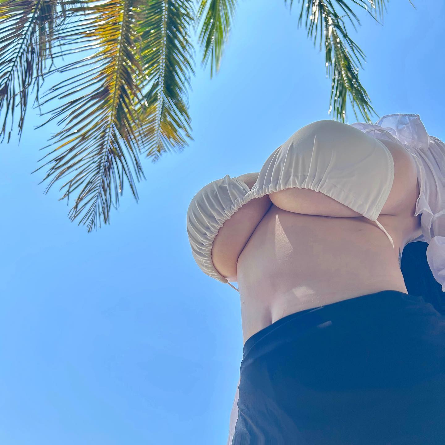 南韓巨乳網美하온이乳香逼人！照片不多但「胸器夠大」你掌握不住！-第1章-图片5