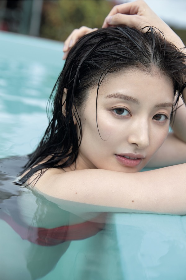 「四刀流」偶像武藤十夢終迎來第一本寫真！秀出性感的成熟魅力！-第1章-图片3