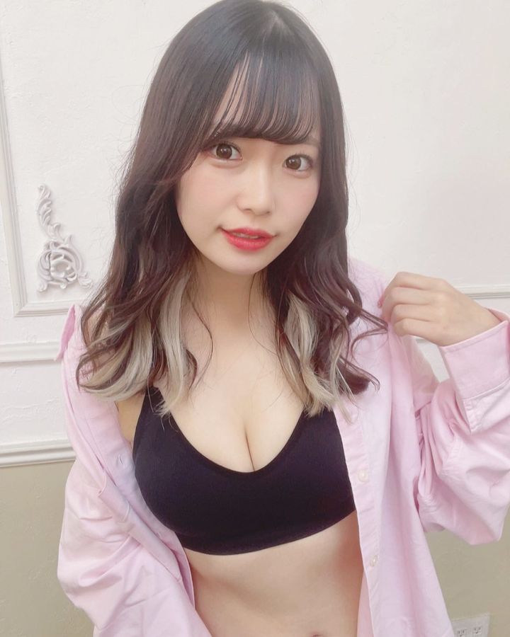 清新展現自我魅力！坂本梨奈簡單的「偶然性感」也很撩人！-第1章-图片20