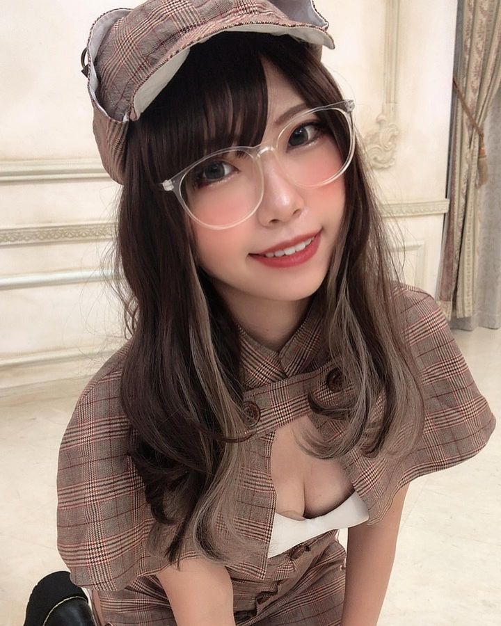 是「貧乳」又怎樣？Coser六糖撩人姿態大膽散發色氣感！-第1章-图片15