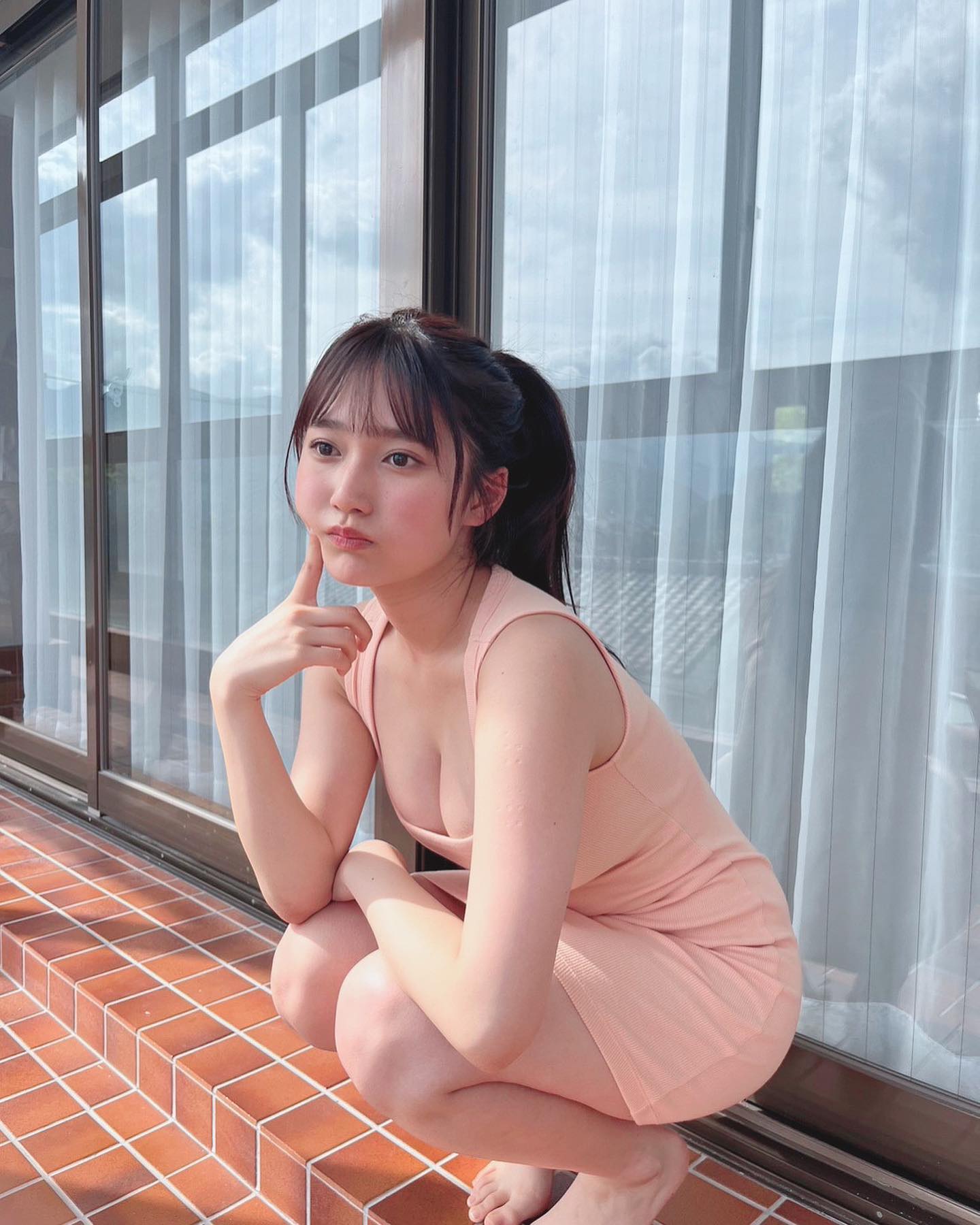 剛滿18就脫！AKB48成員鈴木くるみ換上水著才發現「很有料」！-第1章-图片20