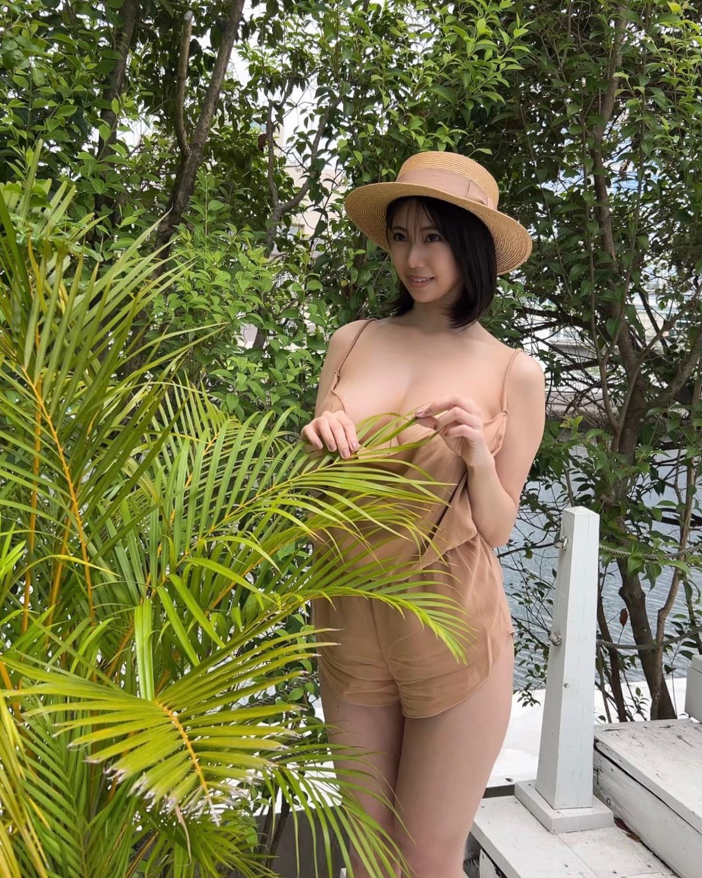 野外「兩球」外露都不怕！鈴木富美奈巨胸「約兒」黃昏招架得住嗎！？-第1章-图片34