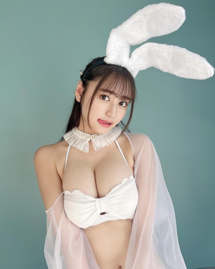 混血偶像池田メルダIG性感露奶！自拍照看得到「胸狠」軟實力！-第1章-图片11