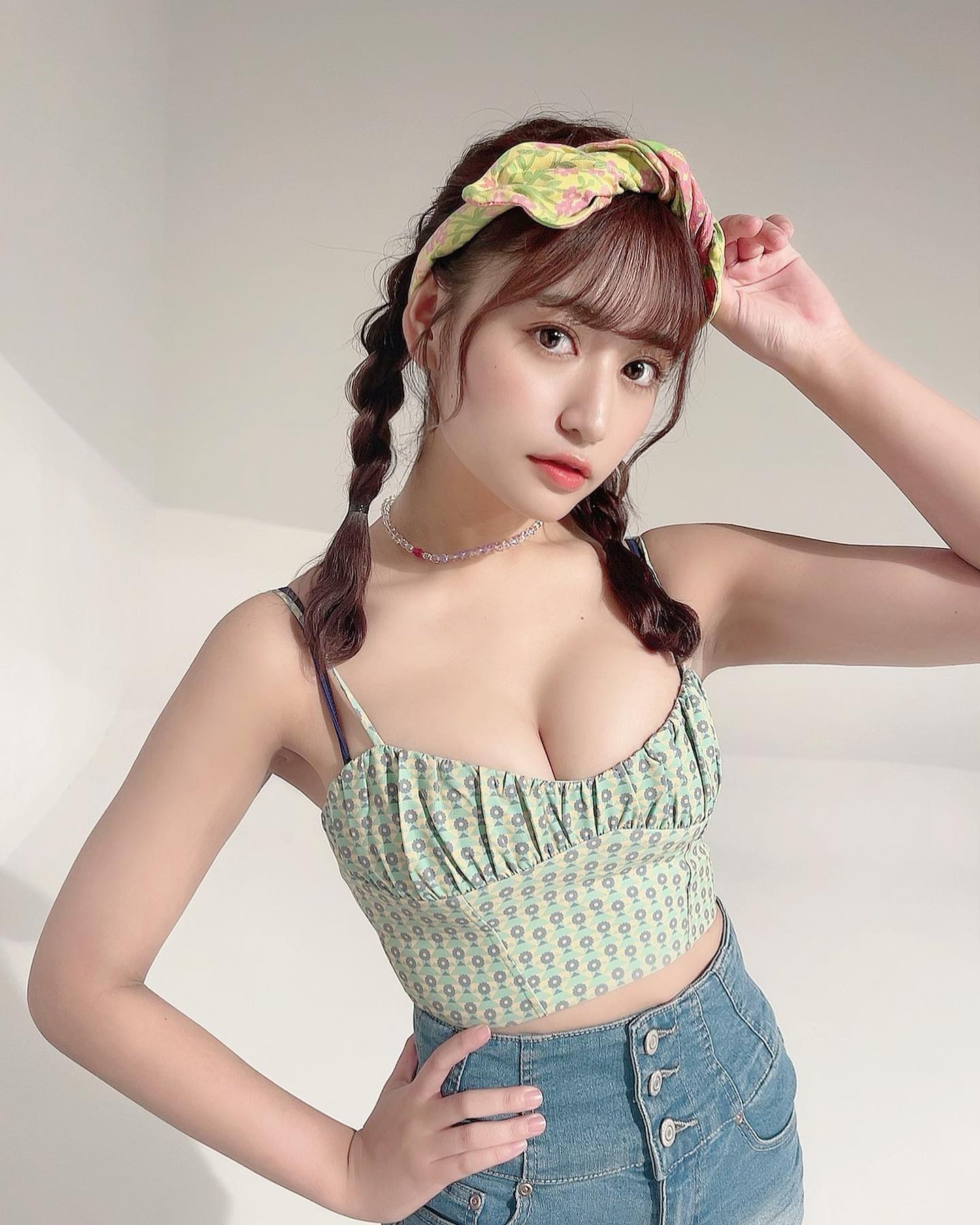 混血偶像池田メルダIG性感露奶！自拍照看得到「胸狠」軟實力！-第1章-图片56