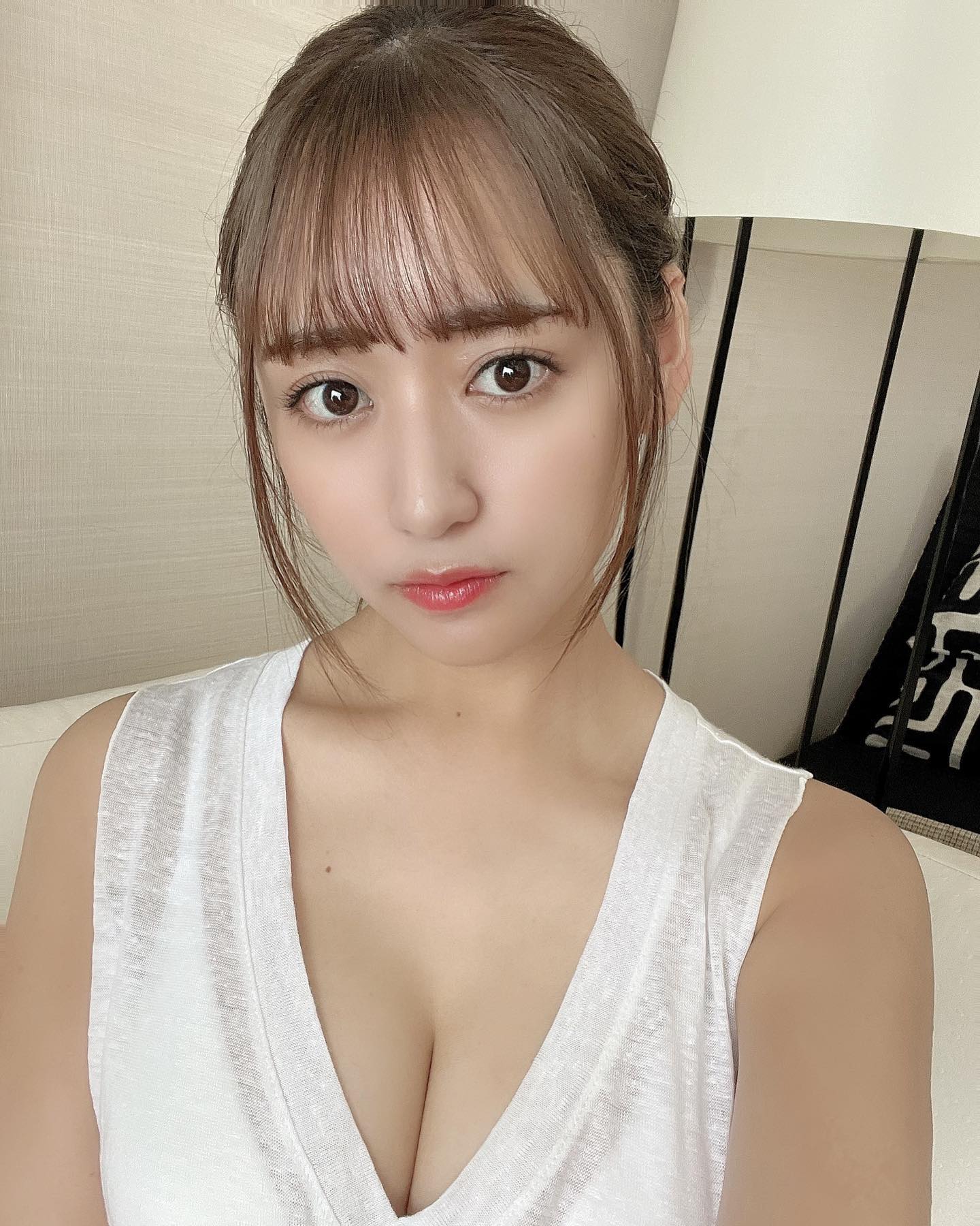 混血偶像池田メルダIG性感露奶！自拍照看得到「胸狠」軟實力！-第1章-图片71