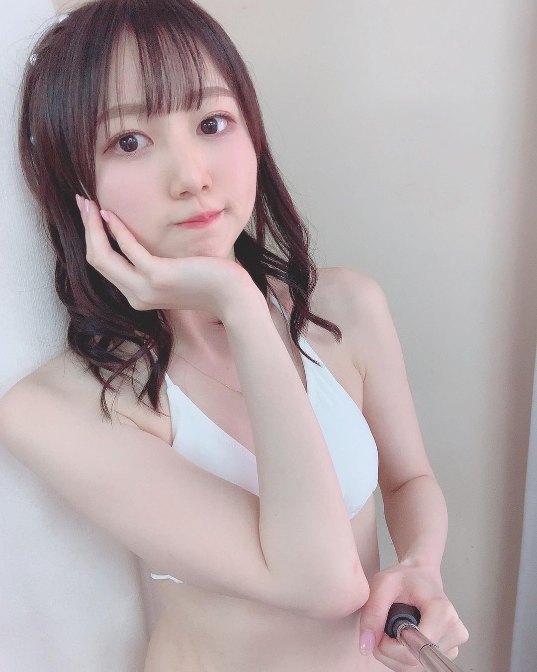 女團偶像宮本なる散發不自覺的御姊性感！勻稱身材有一戰實力嗎？-第1章-图片9