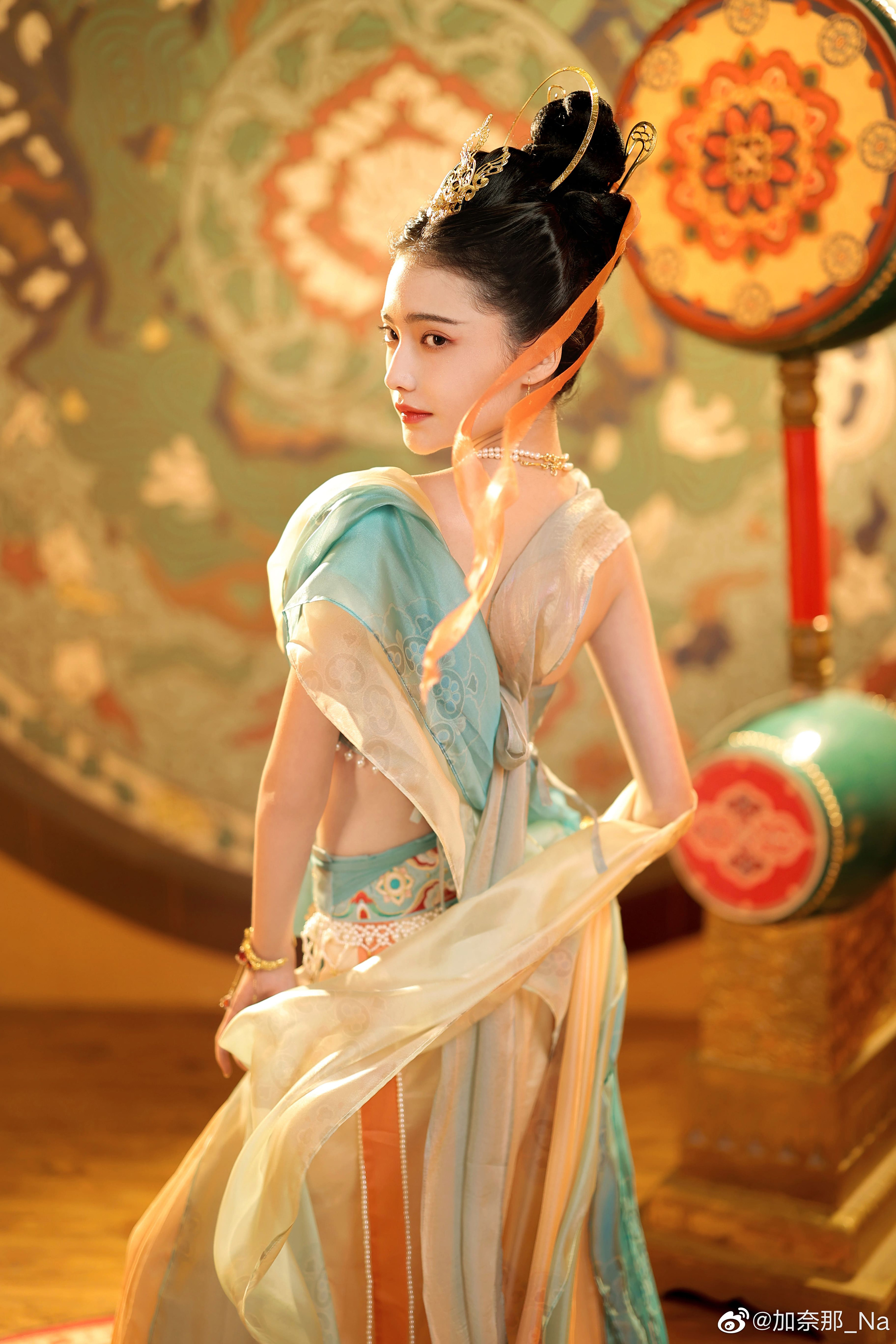 美人紅妝色正鮮—加奈[高清套圖]-第1章-图片8