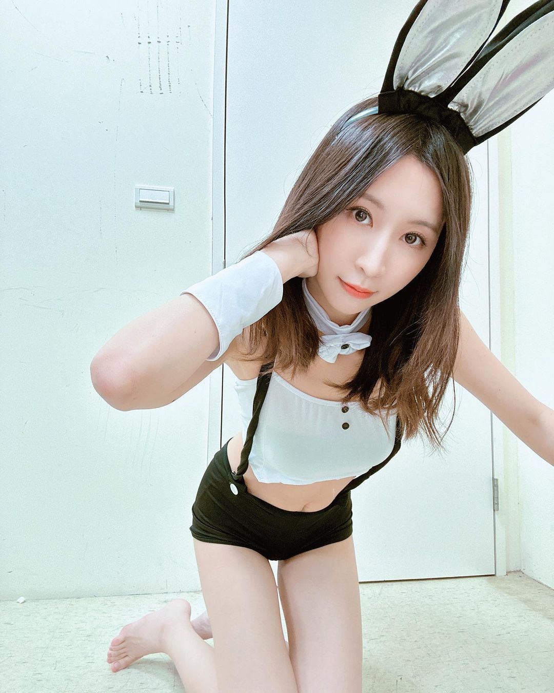 Beauty “Ashely” with beautiful legs.-第1章-图片2