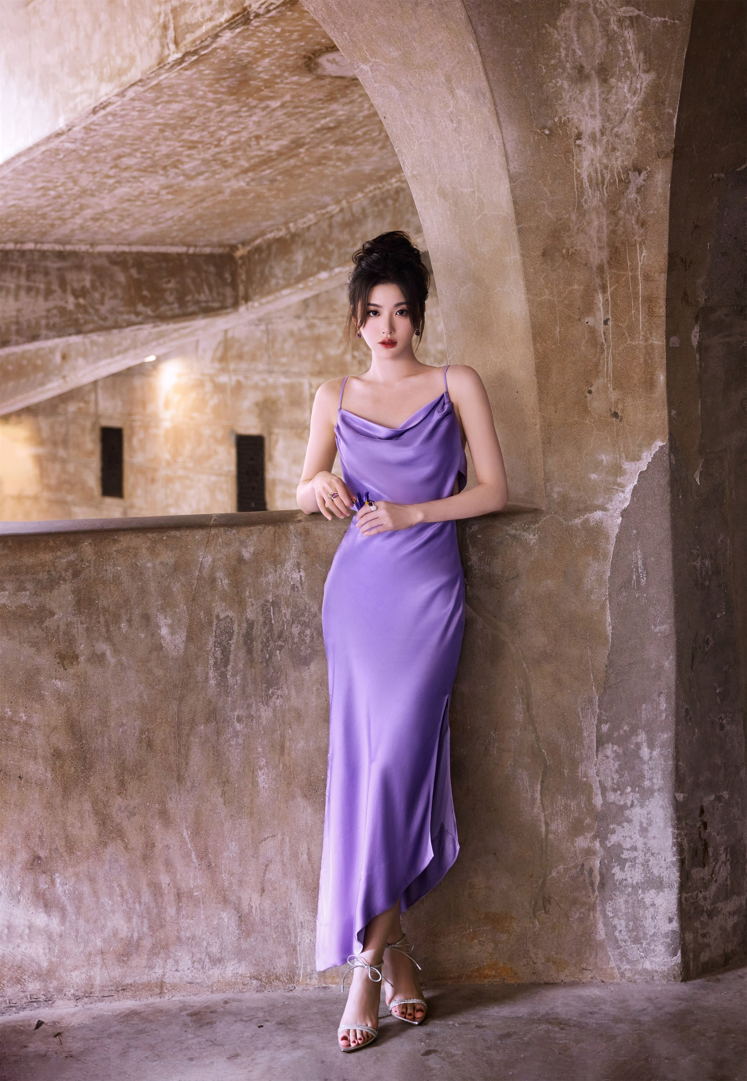 紫色情迷漫古堡—孔雪兒[高清套圖]-第1章-图片11