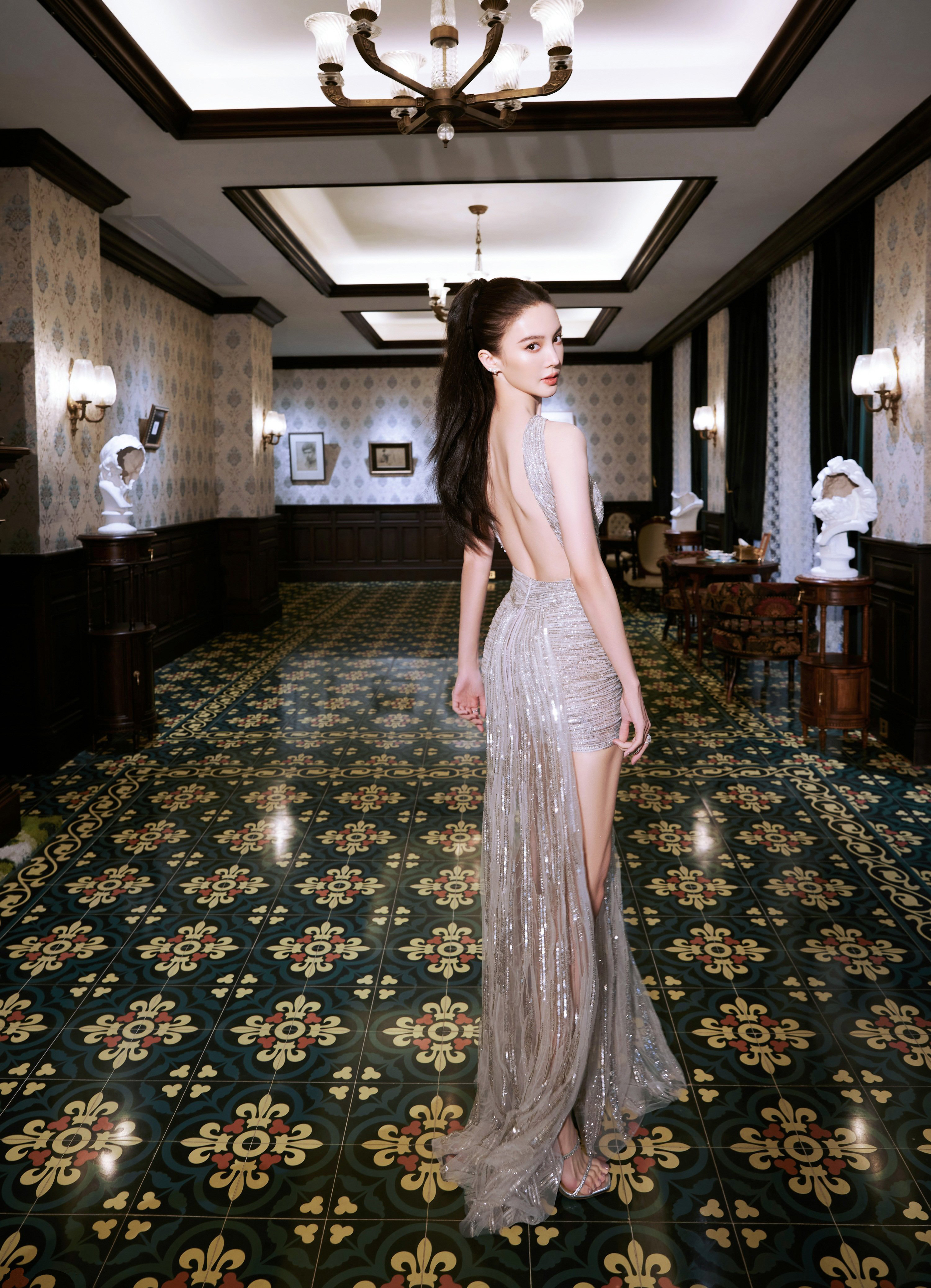 銀紗雪膚交際花—金晨[高清套圖]-第1章-图片3