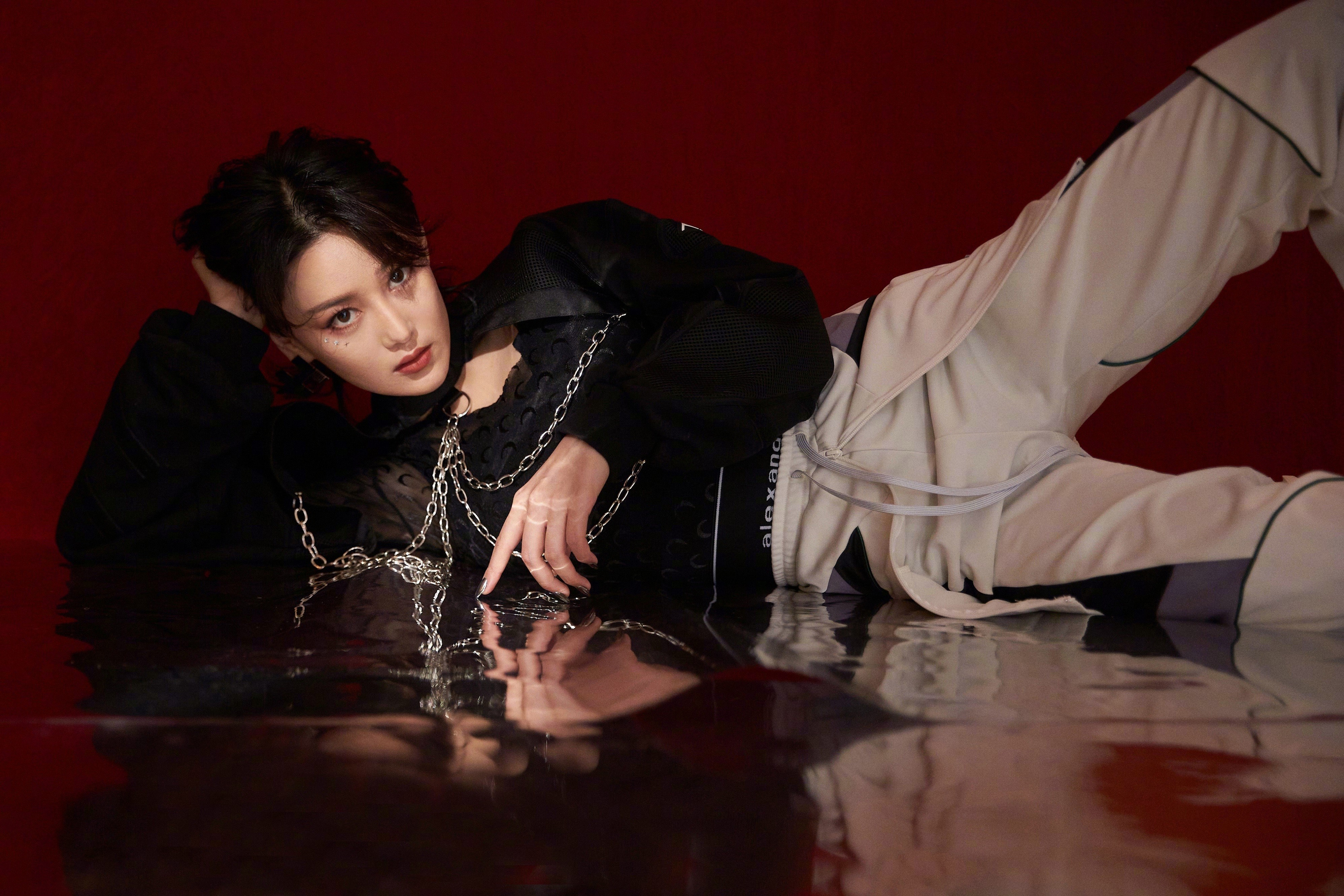 酷帥幹練氣場強—張馨予[高清套圖]-第1章-图片1