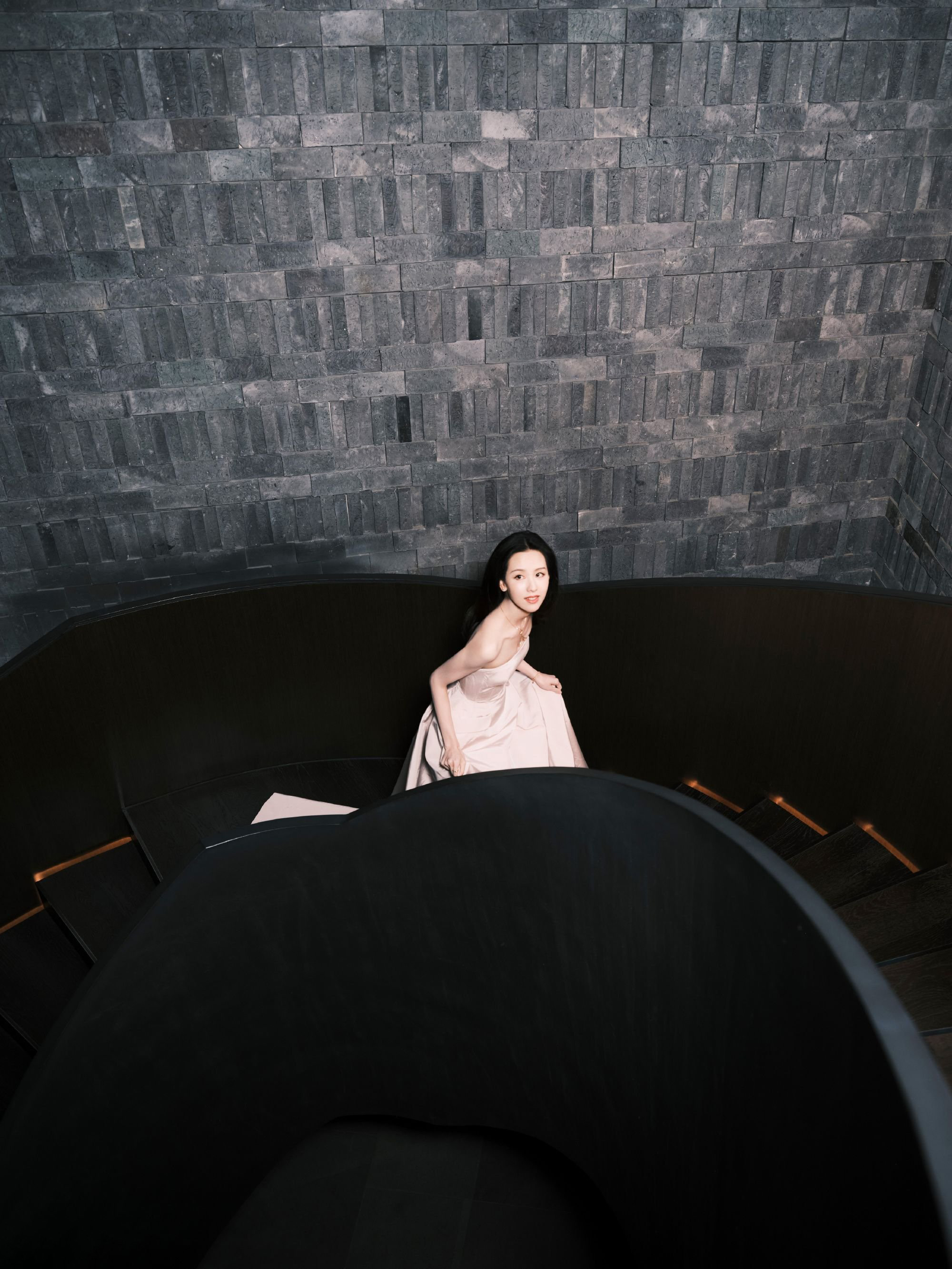 上樓只為小草莓—陳都靈[套圖]-第1章-图片1