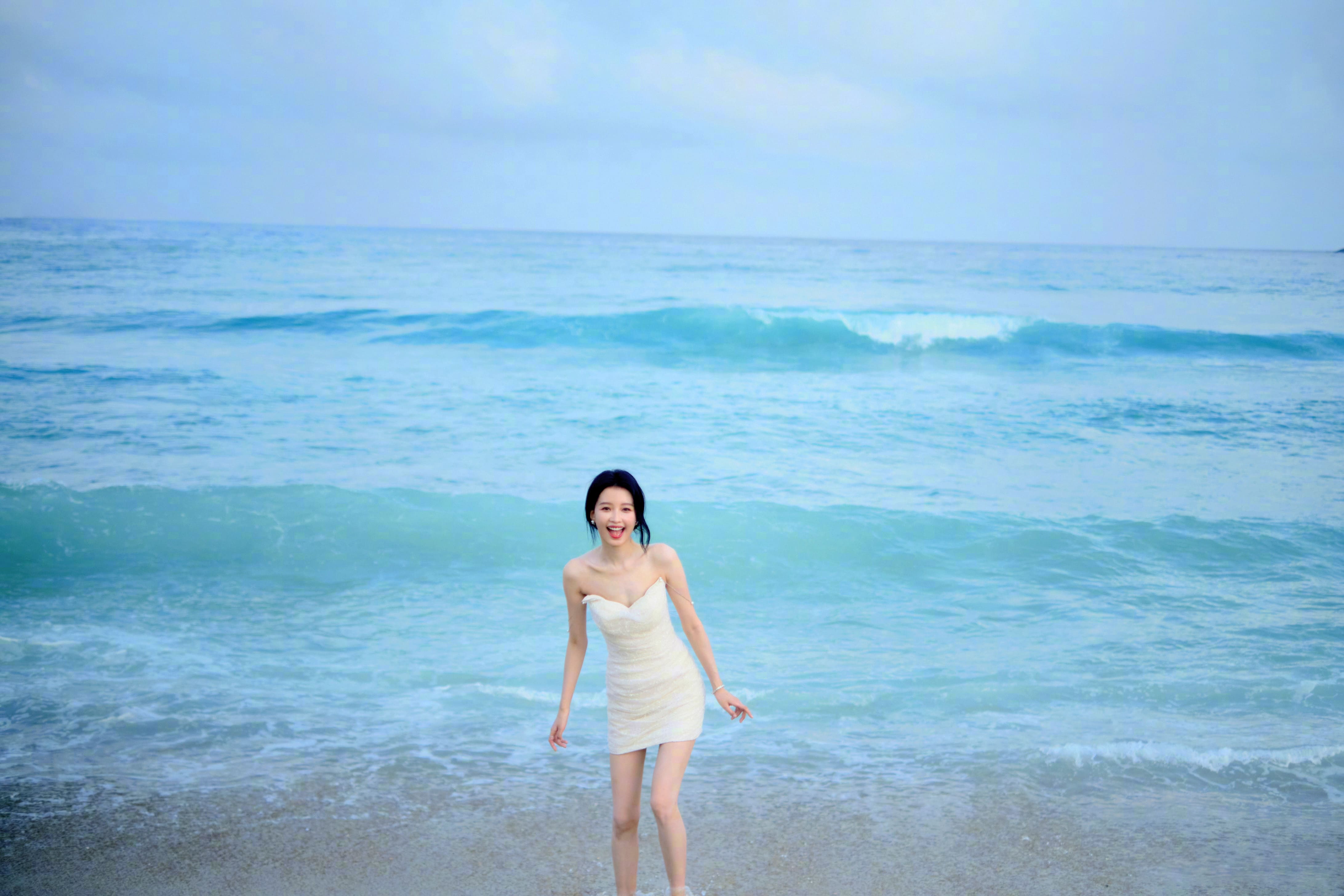 海灘椰汁夏日情懷—孫怡[套圖]-第1章-图片2