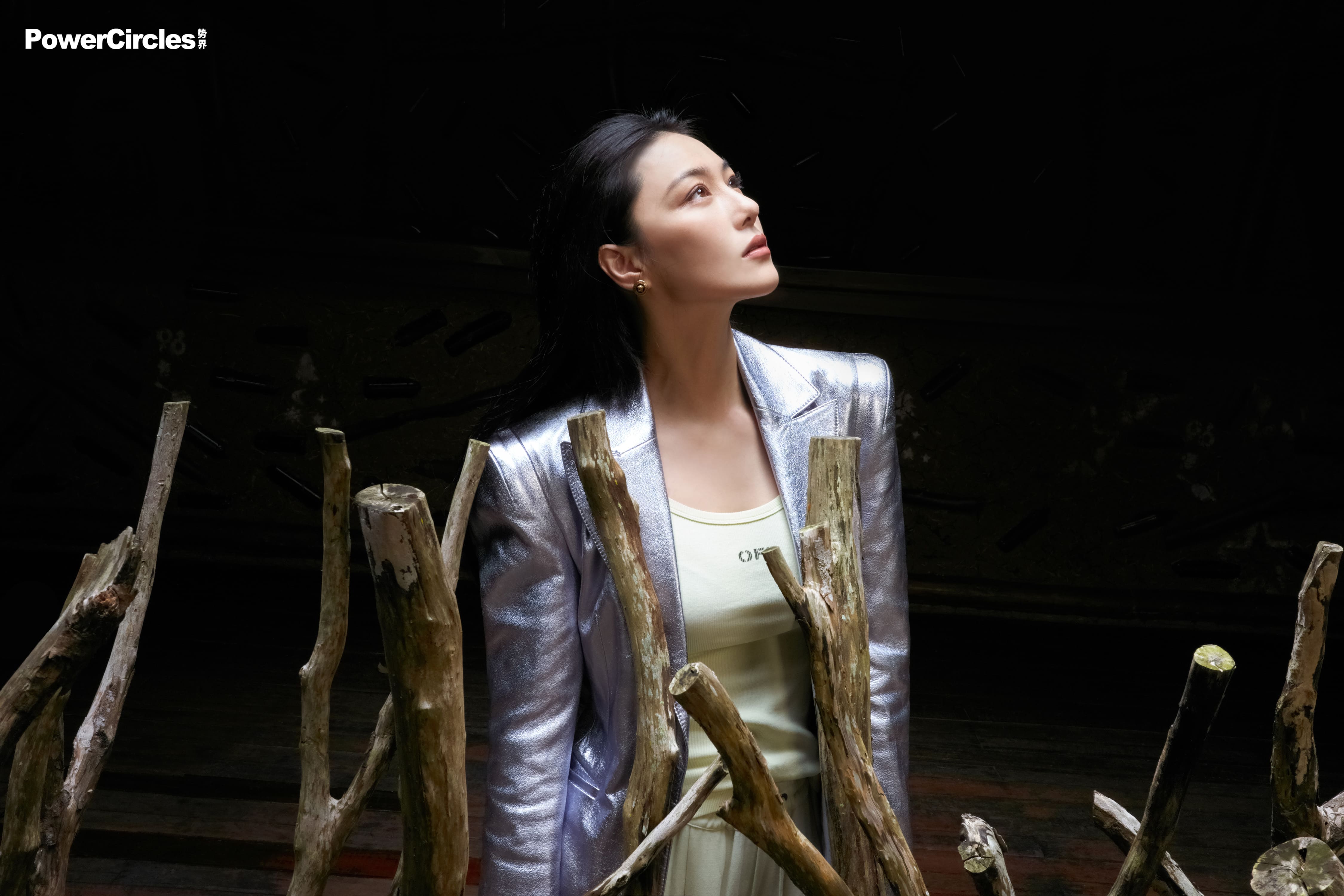 浪漫雨林攝影寫真—張馨予[高清套圖]-第1章-图片1