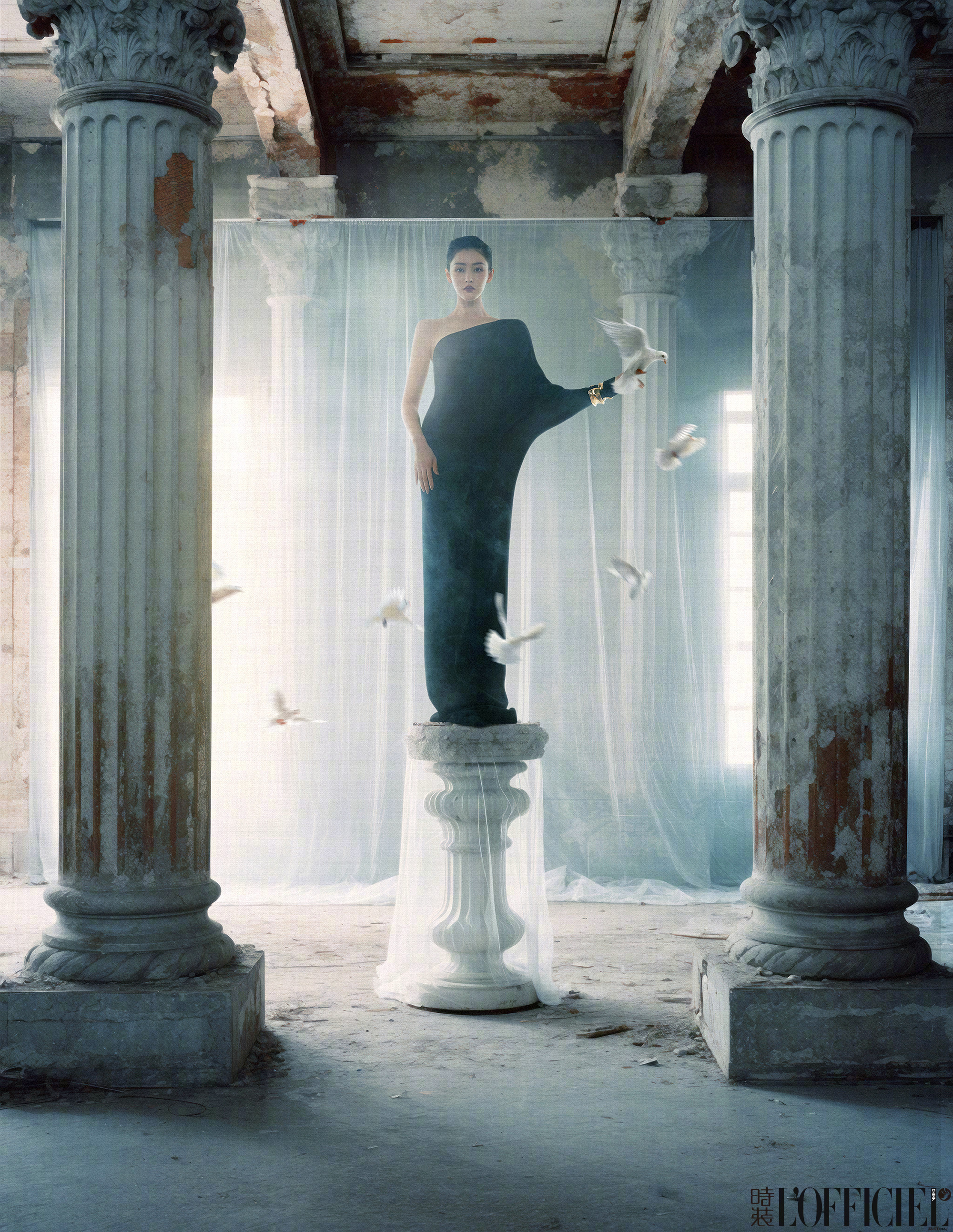 AI繪製廢墟古堡時尚寫真—張天愛[高清套圖]-第1章-图片8