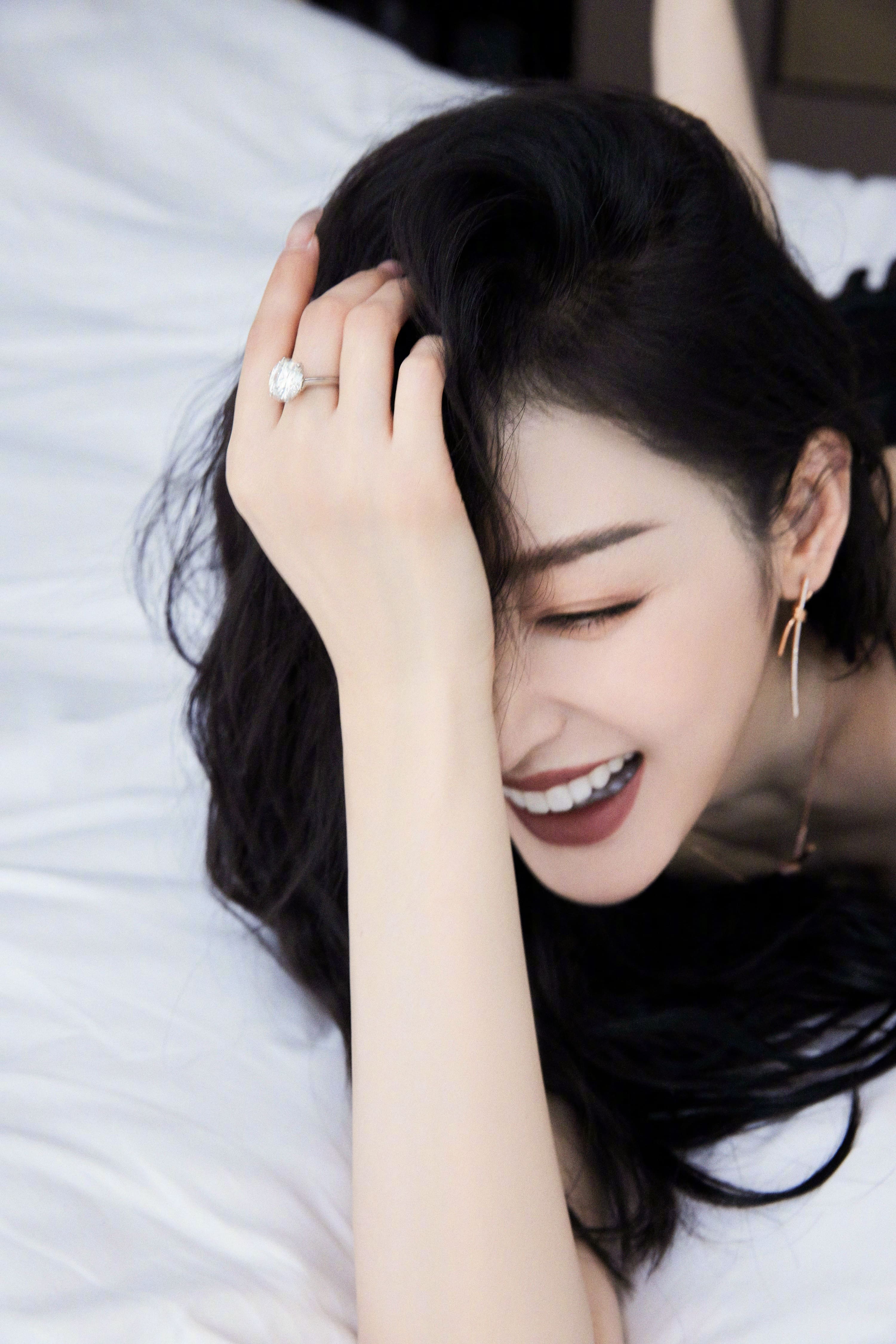 純黑的魅惑與浪漫—張天愛[高清套圖]-第1章-图片5