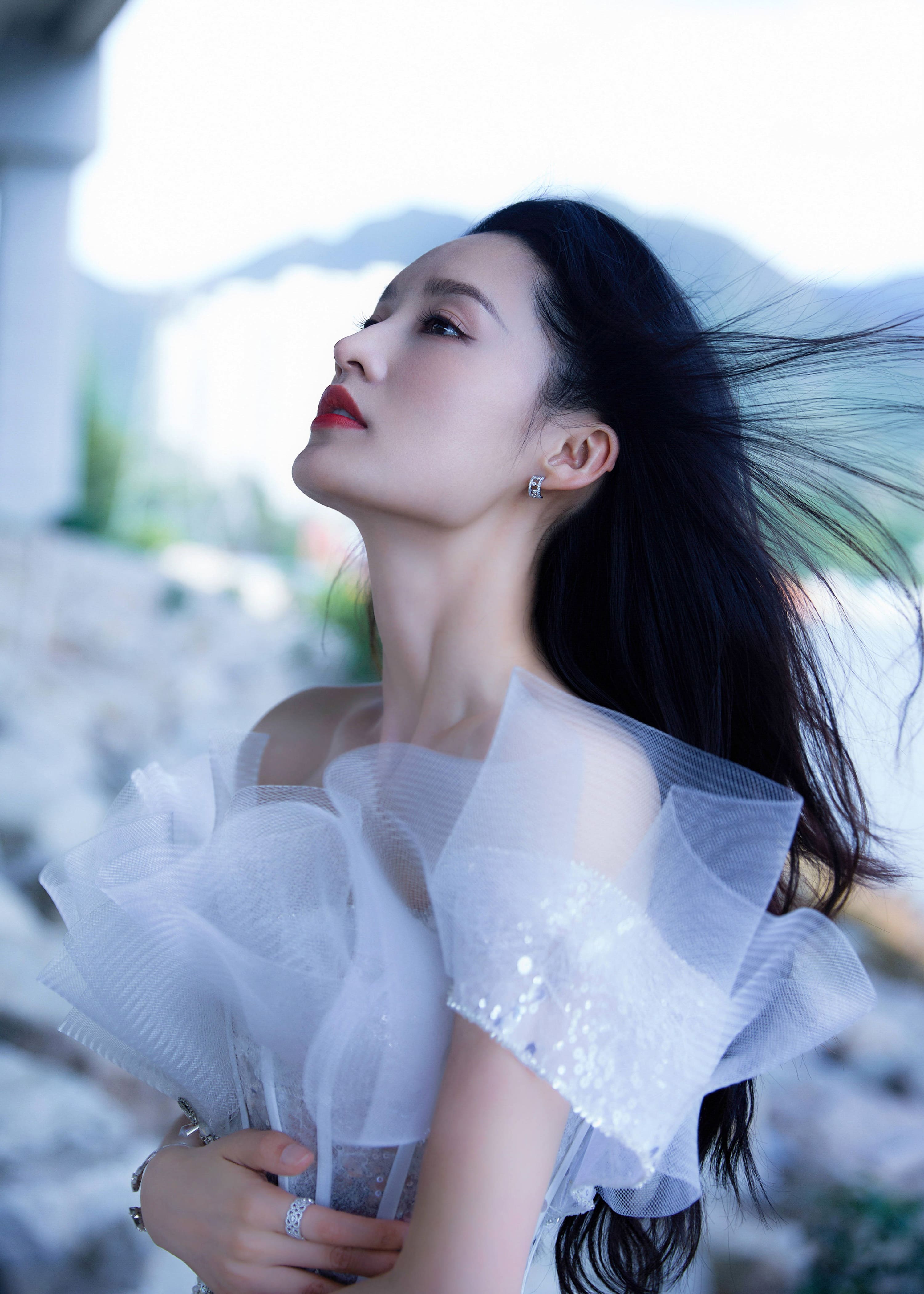 岩石岸邊的優雅人魚—李沁[高清套圖]-第1章-图片10